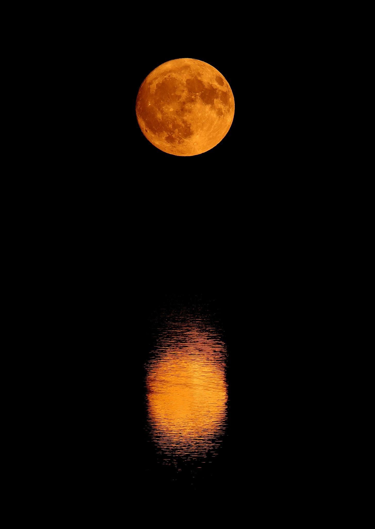 Lunar reflections
