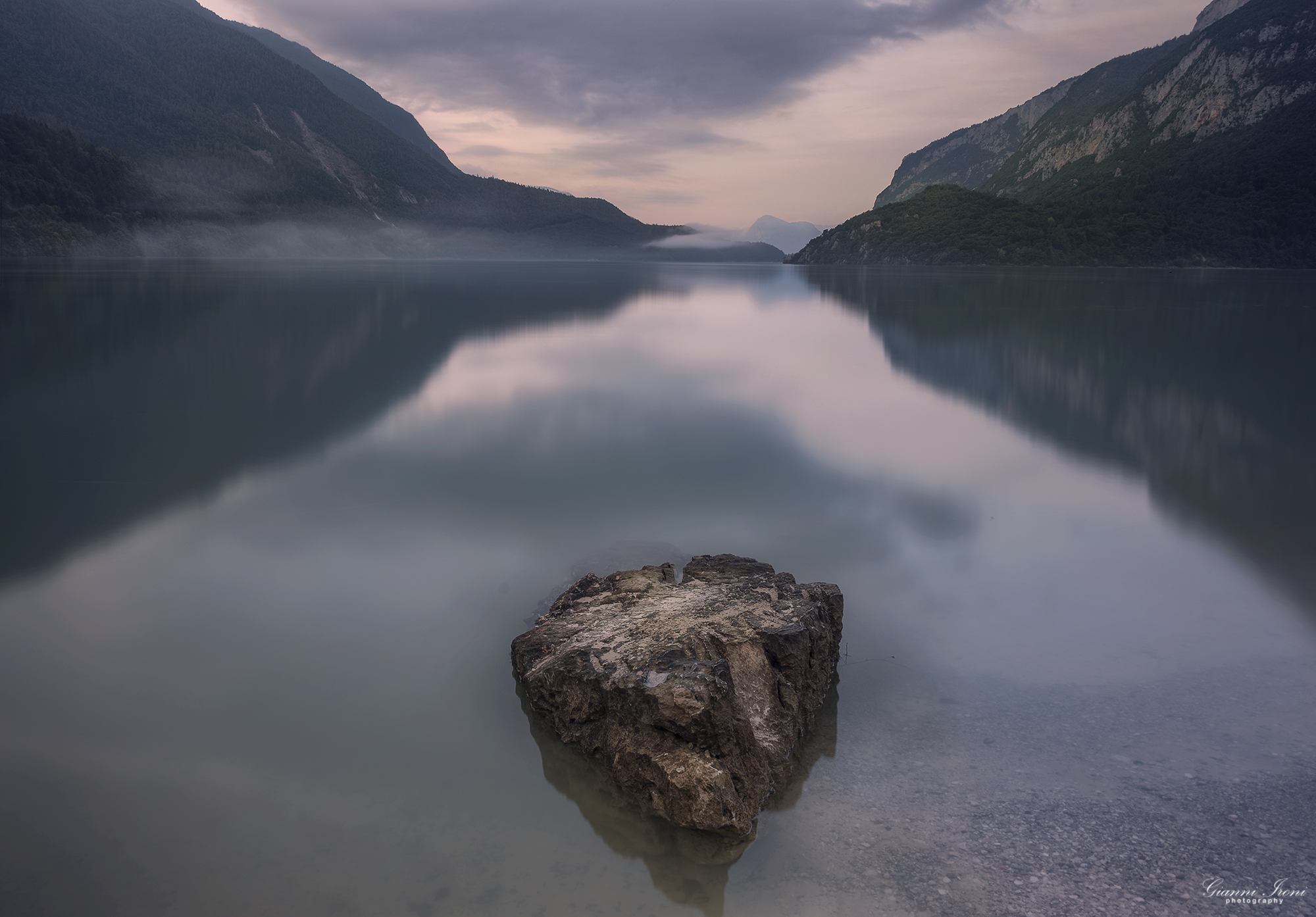 The gaze towards the horizon