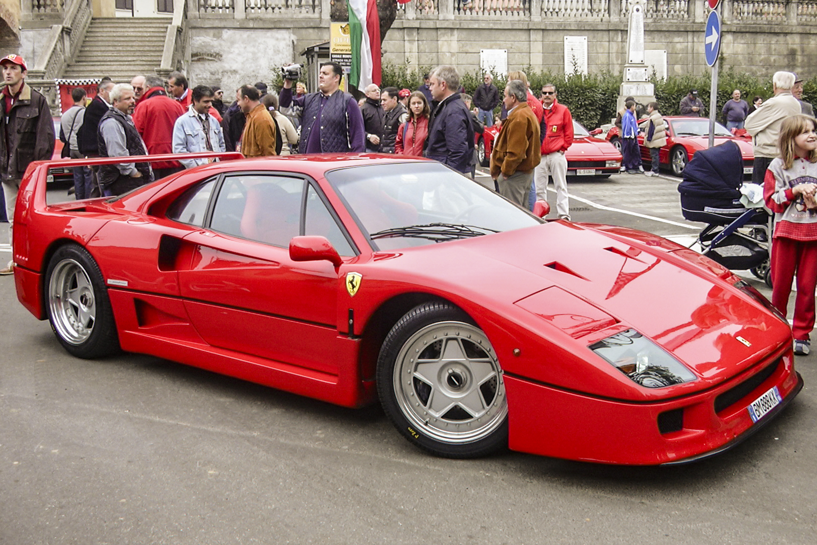 F40