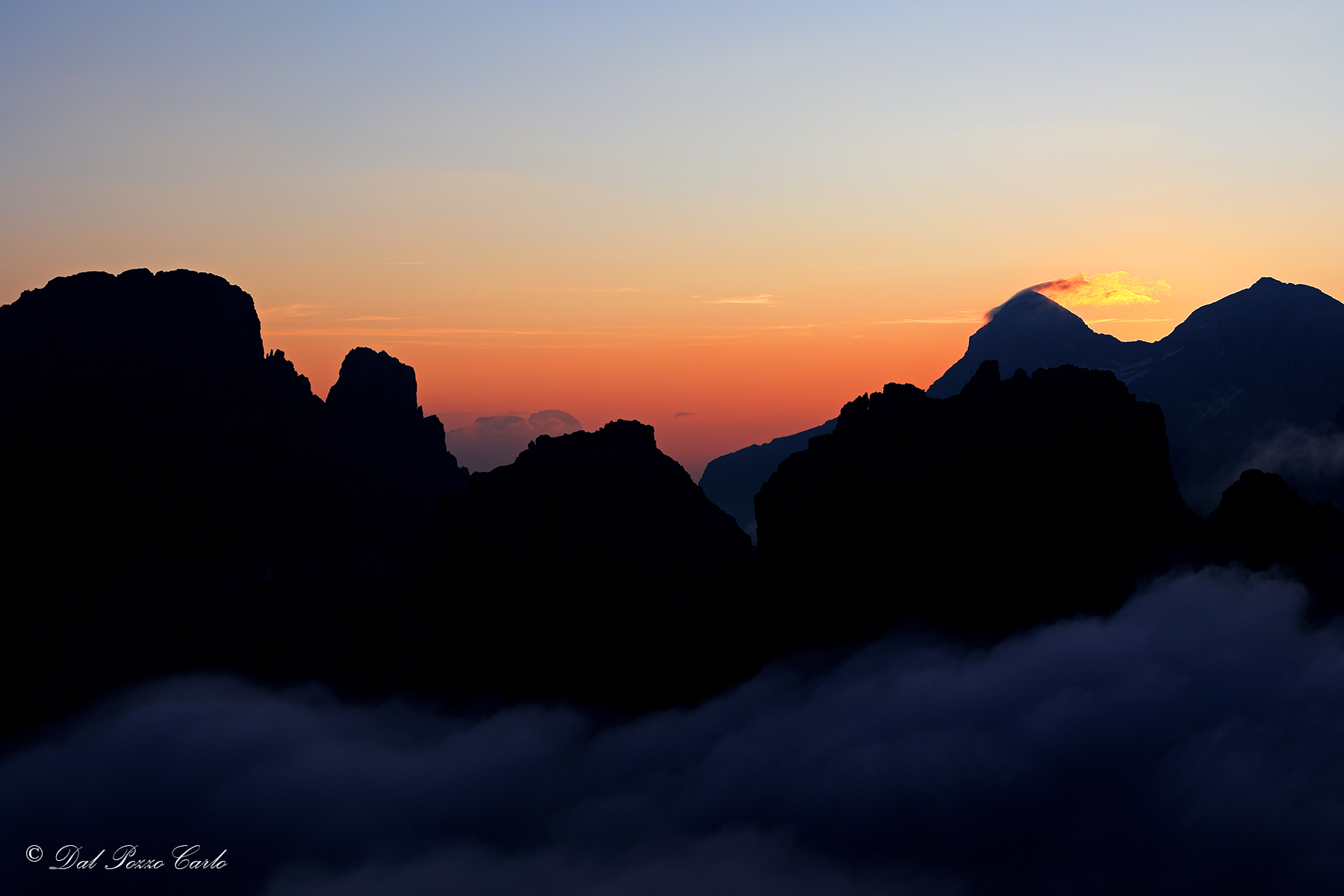 Dolomite profiles at dawn