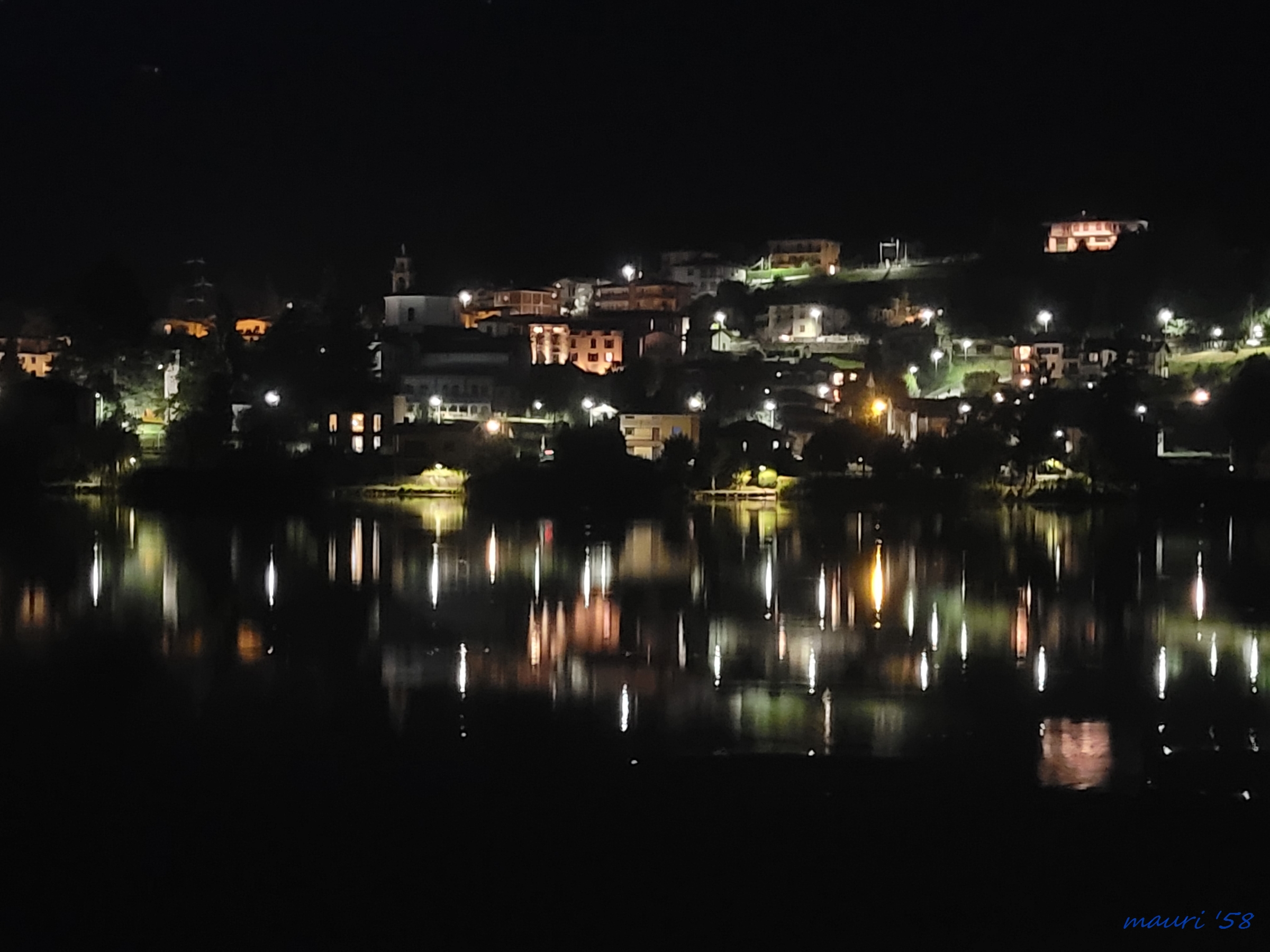 Luci e colori sul lago