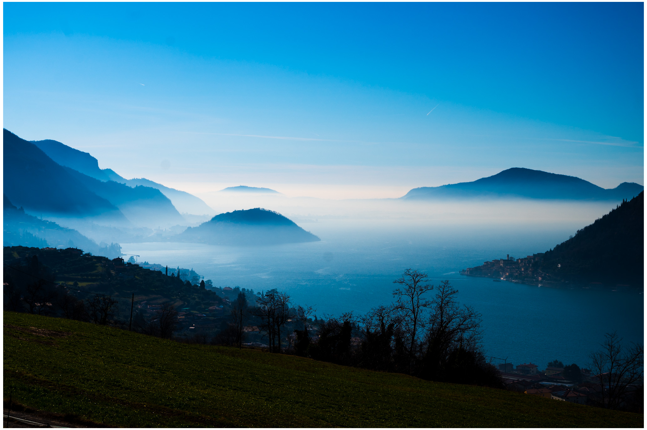 Fog on the lake