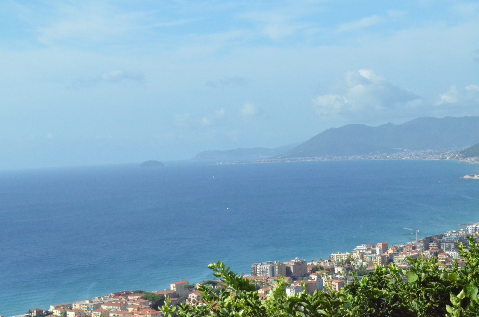 Foto del paesaggio sul mare da Verezzi