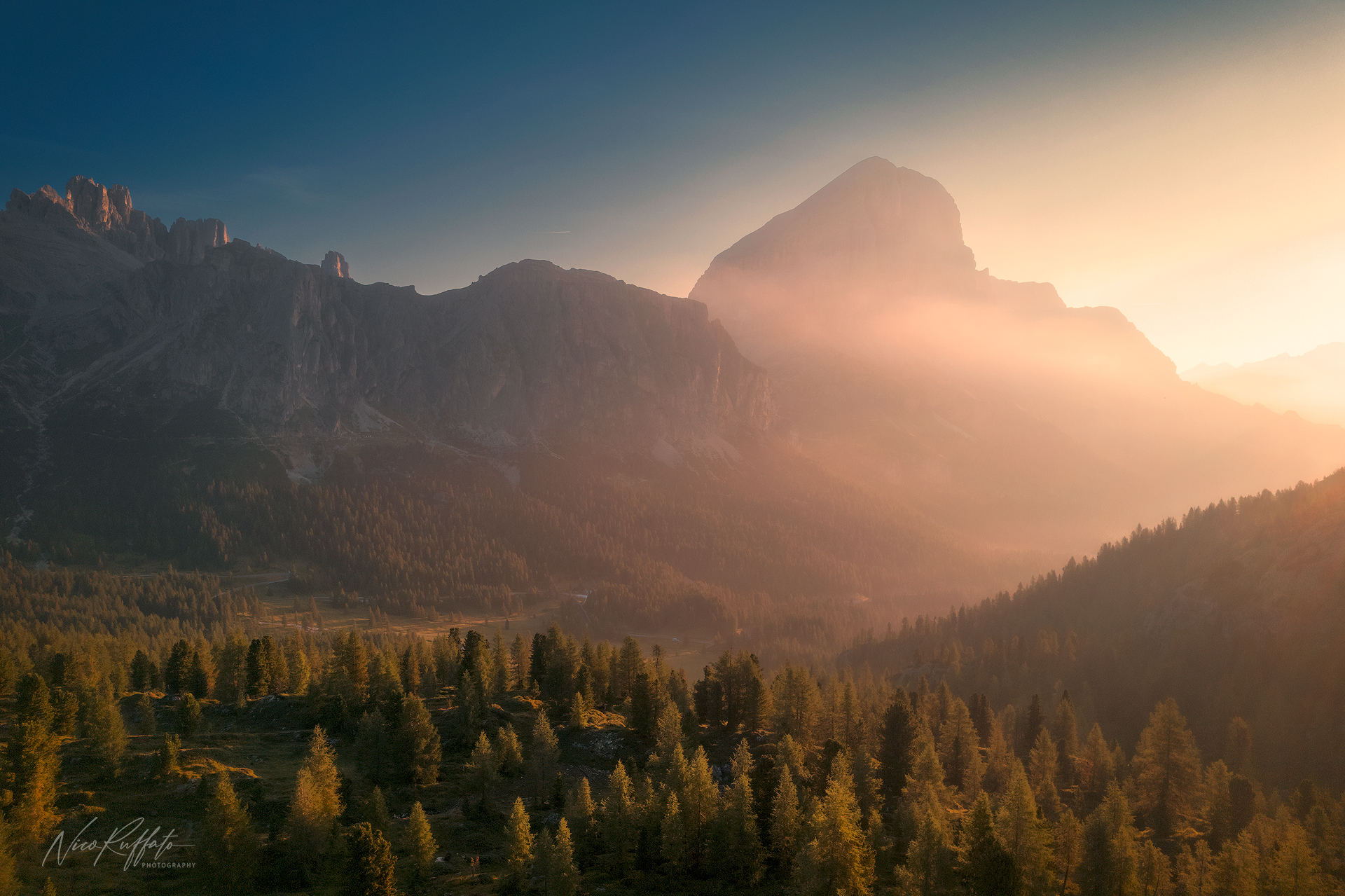 Sunrise on the Tofane