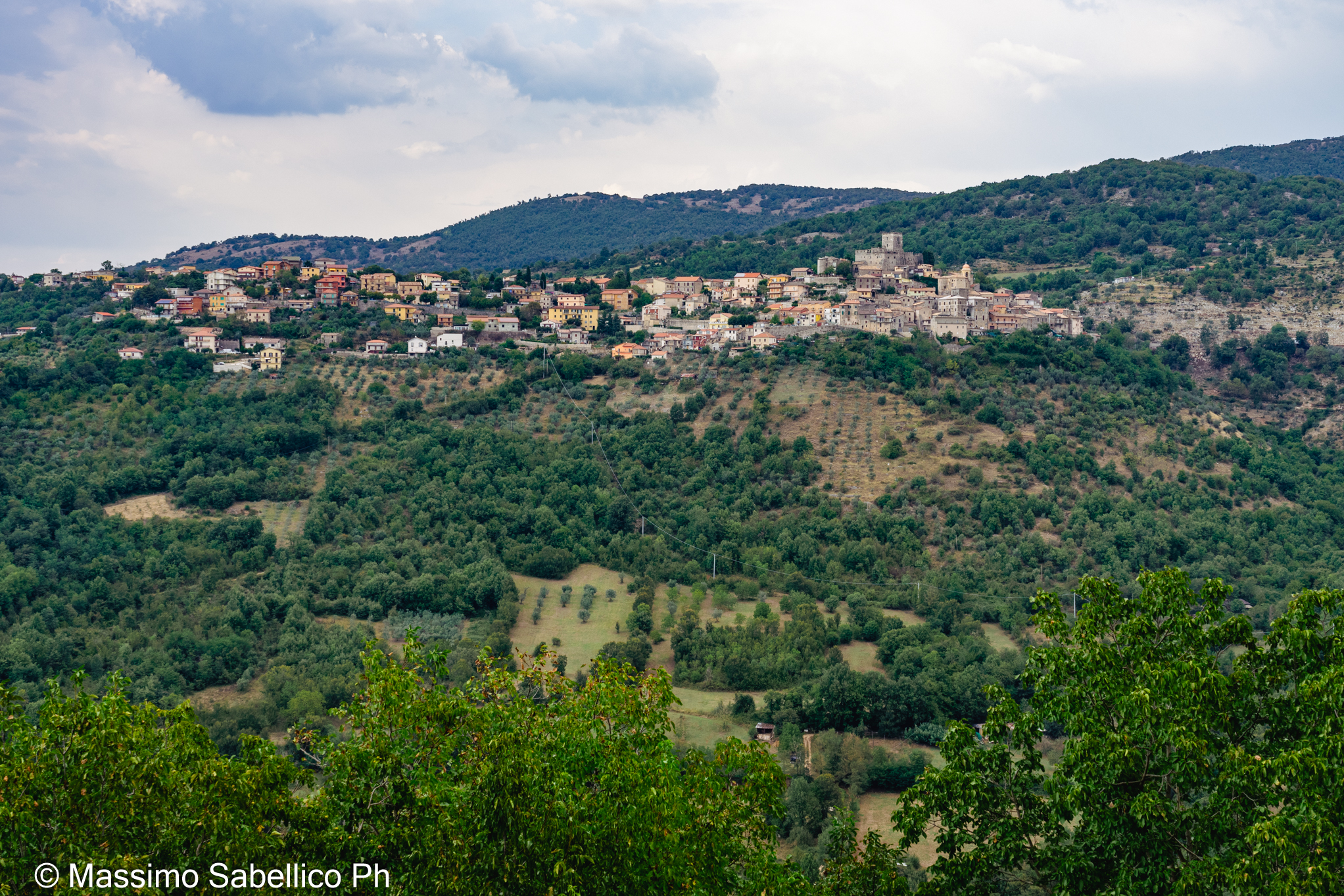 Veduta di Torre Cajetani da Trivigliano