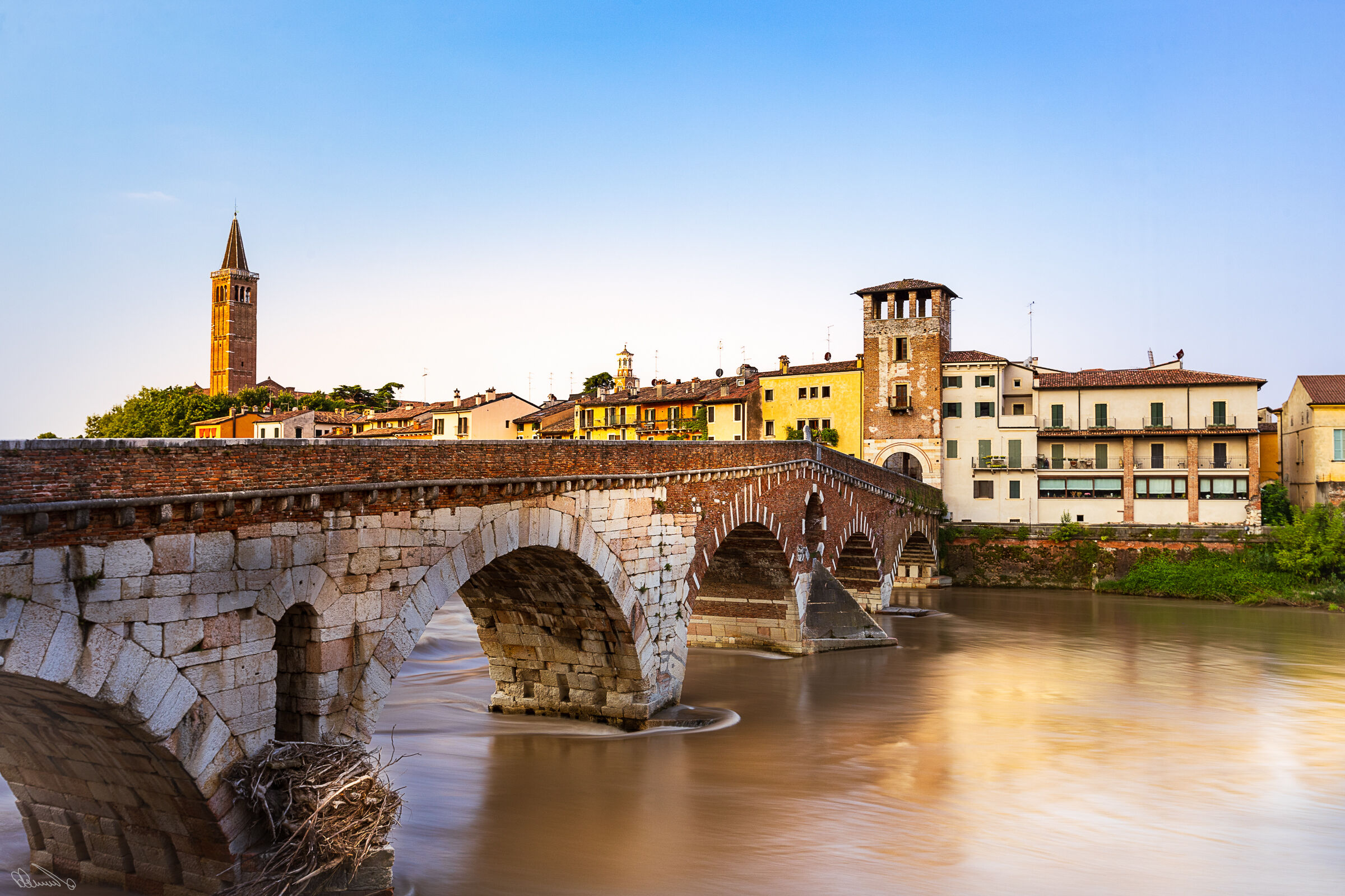 Ponte Pietra sull'Adige