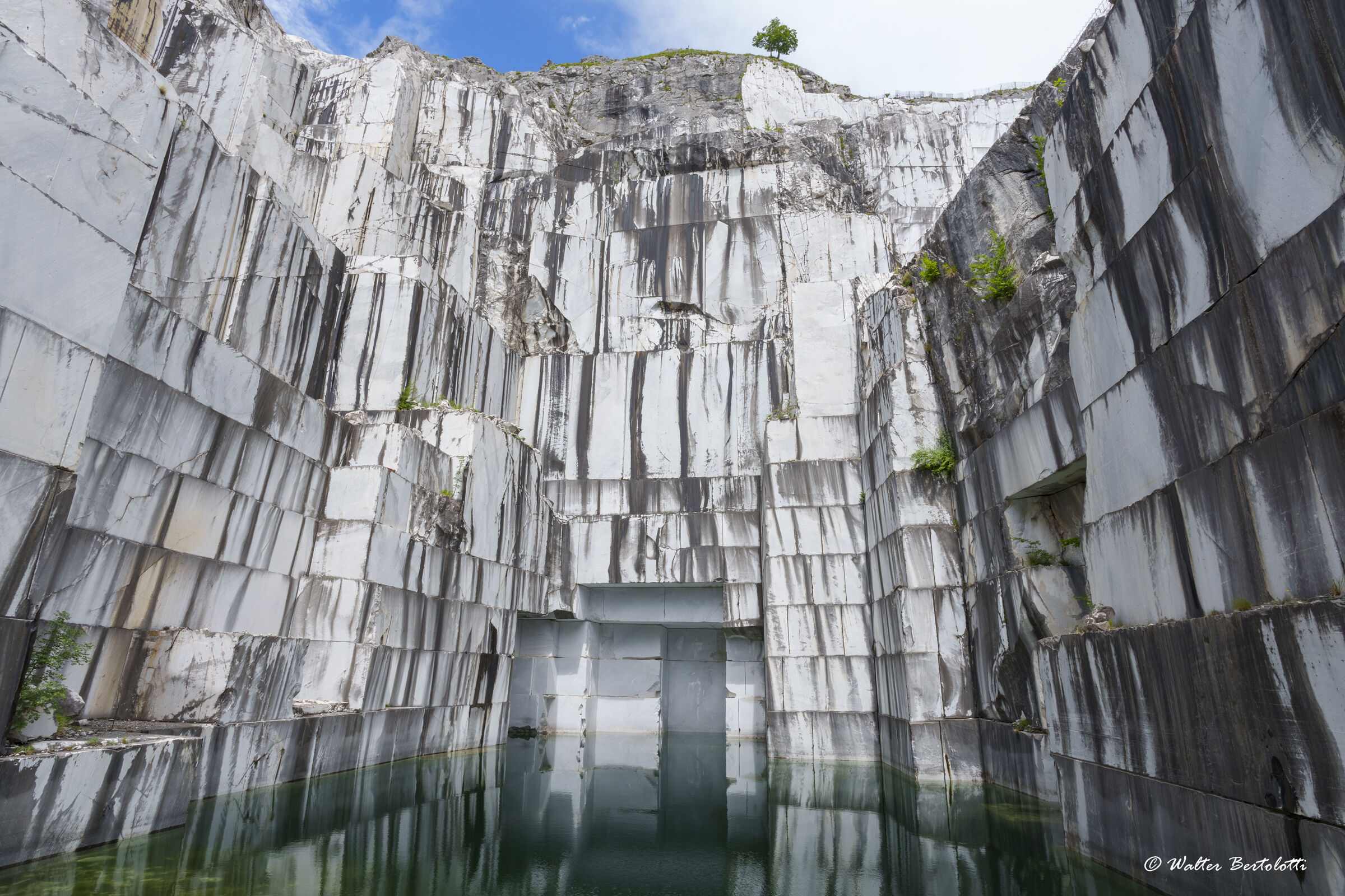 il marmo di Massa, le cave
