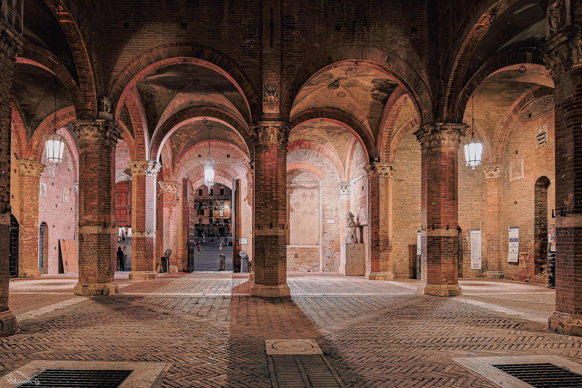 Cortile del Podestà , Siena