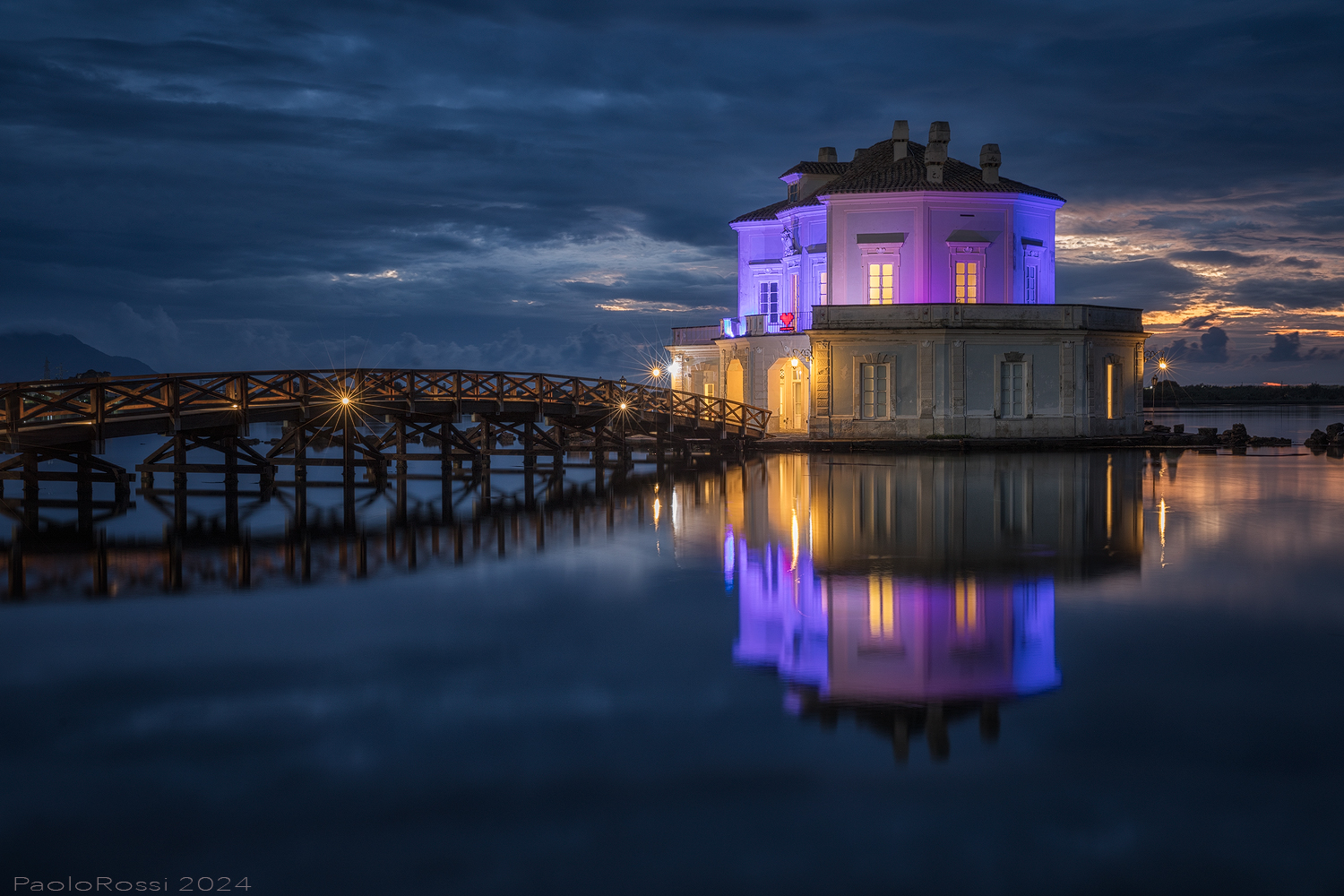 Casina Vanvitelliana... now blue