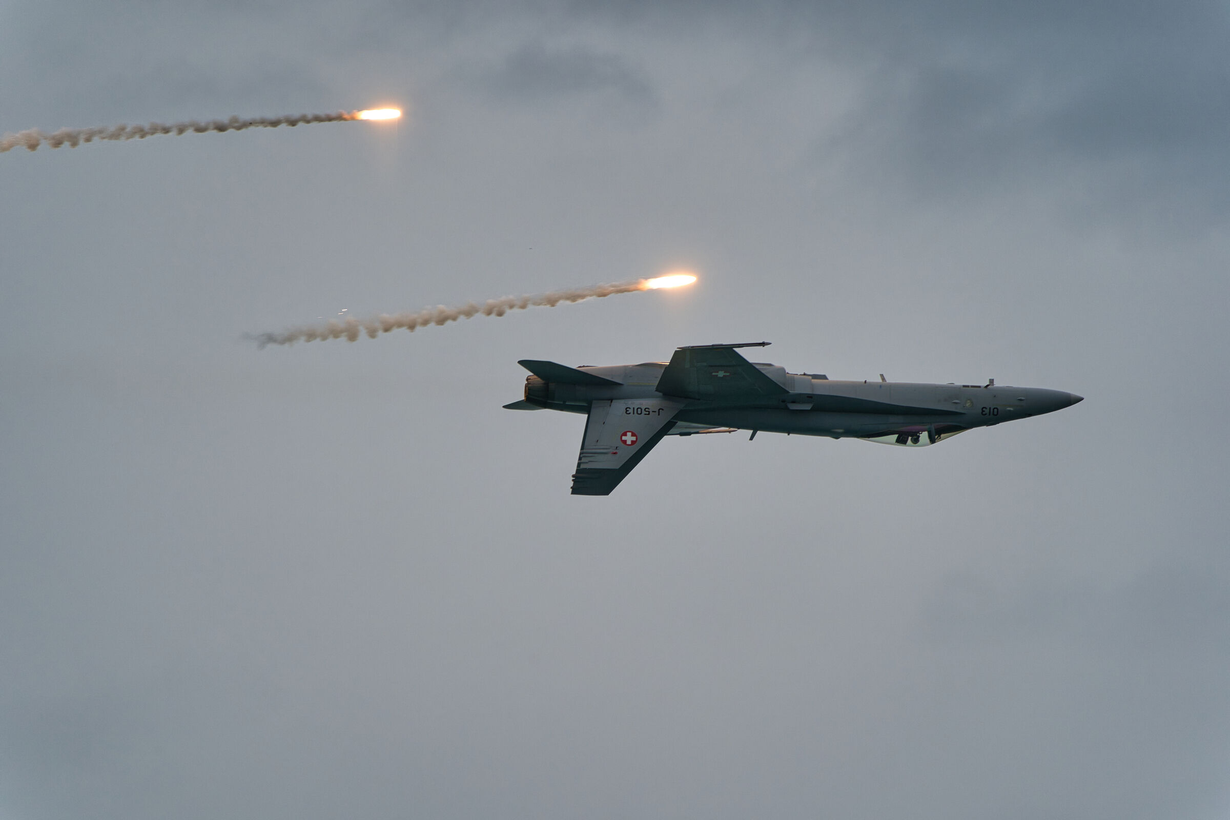 F-18