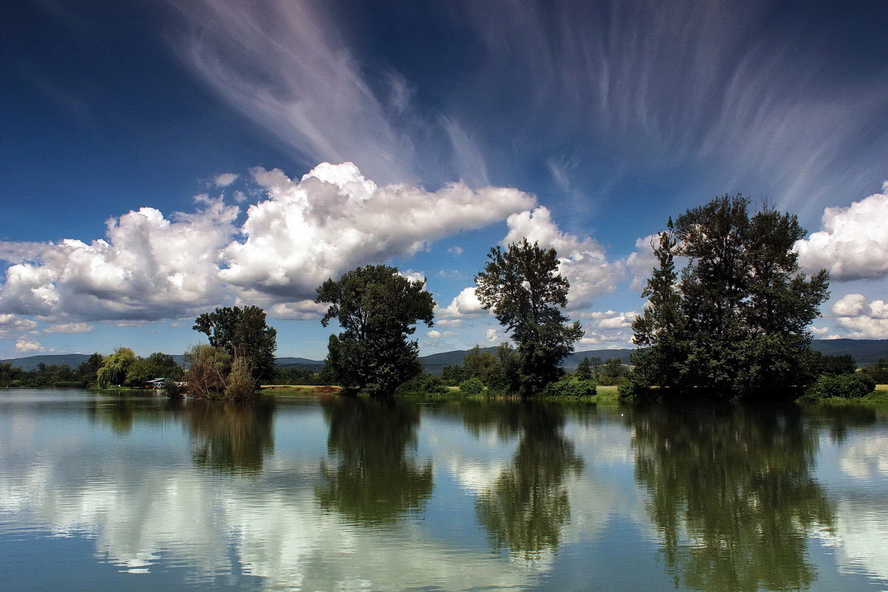 Sosta in riva al lago