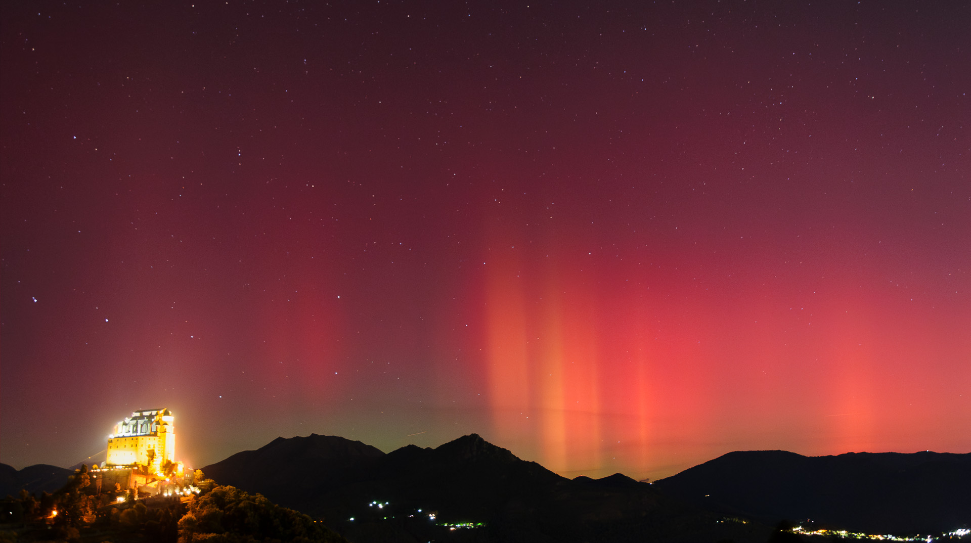 The dawn above the Sacra di San Michele
