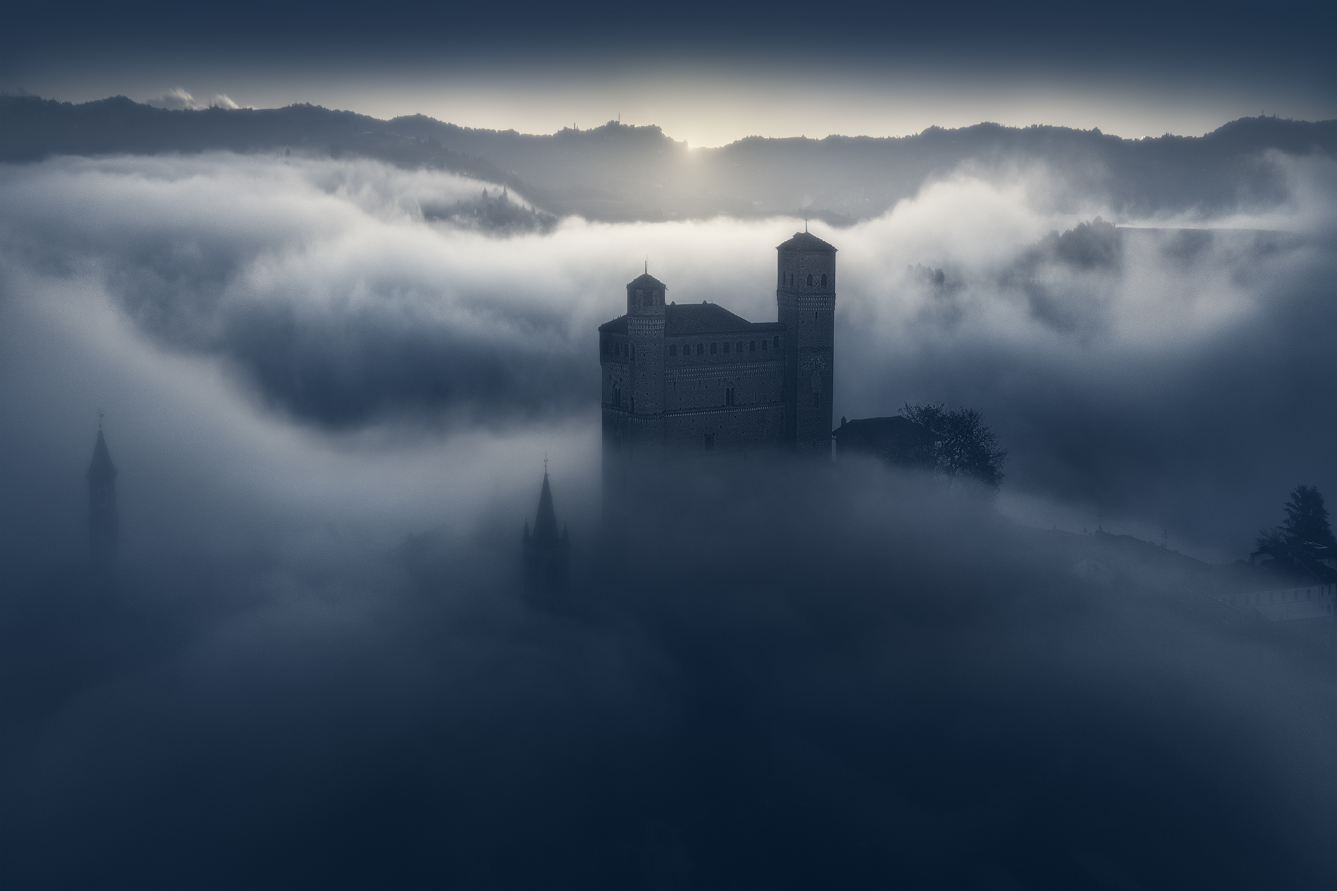 The Light behind the Castle