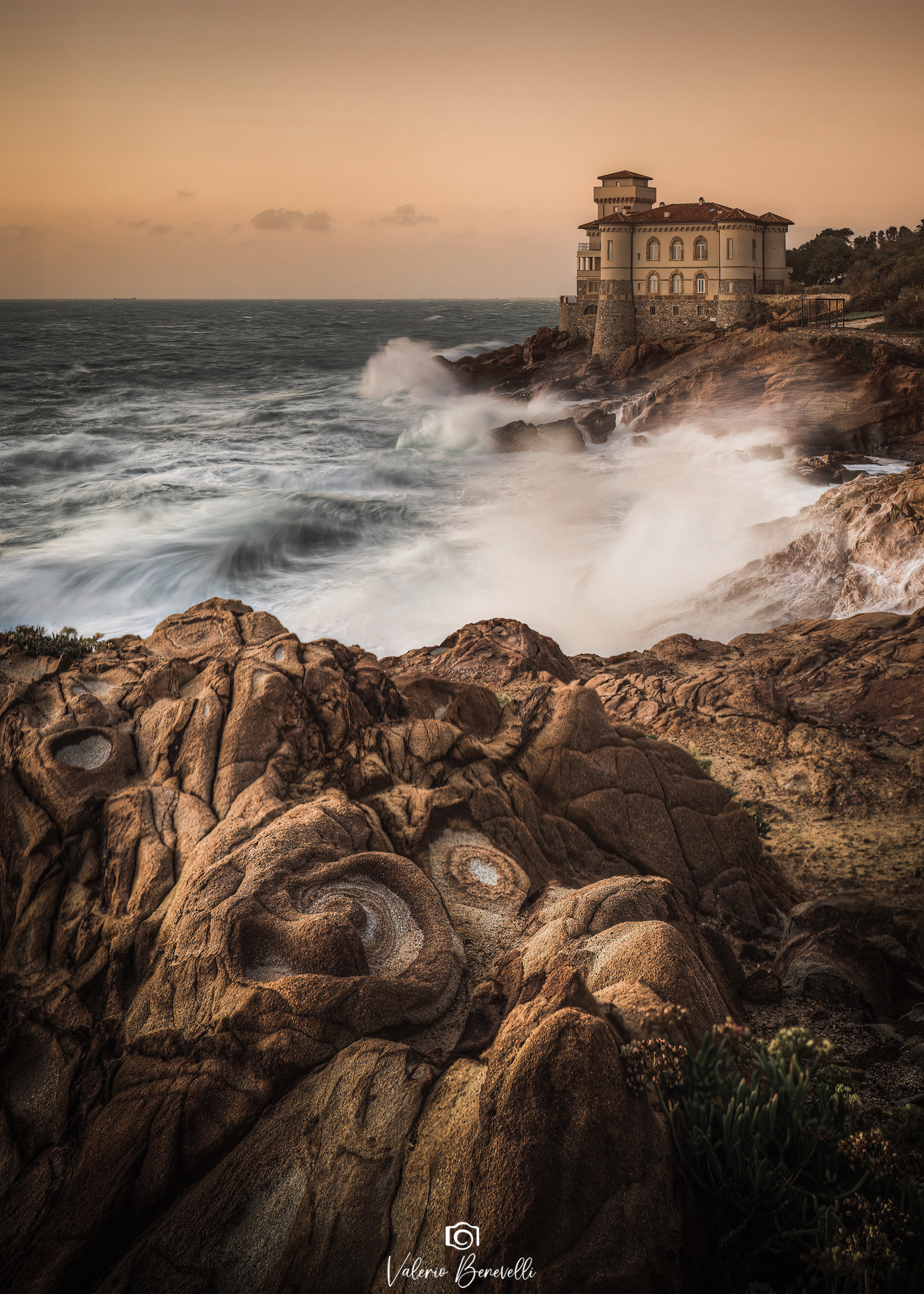 Mareggiata al Castello del Boccale
