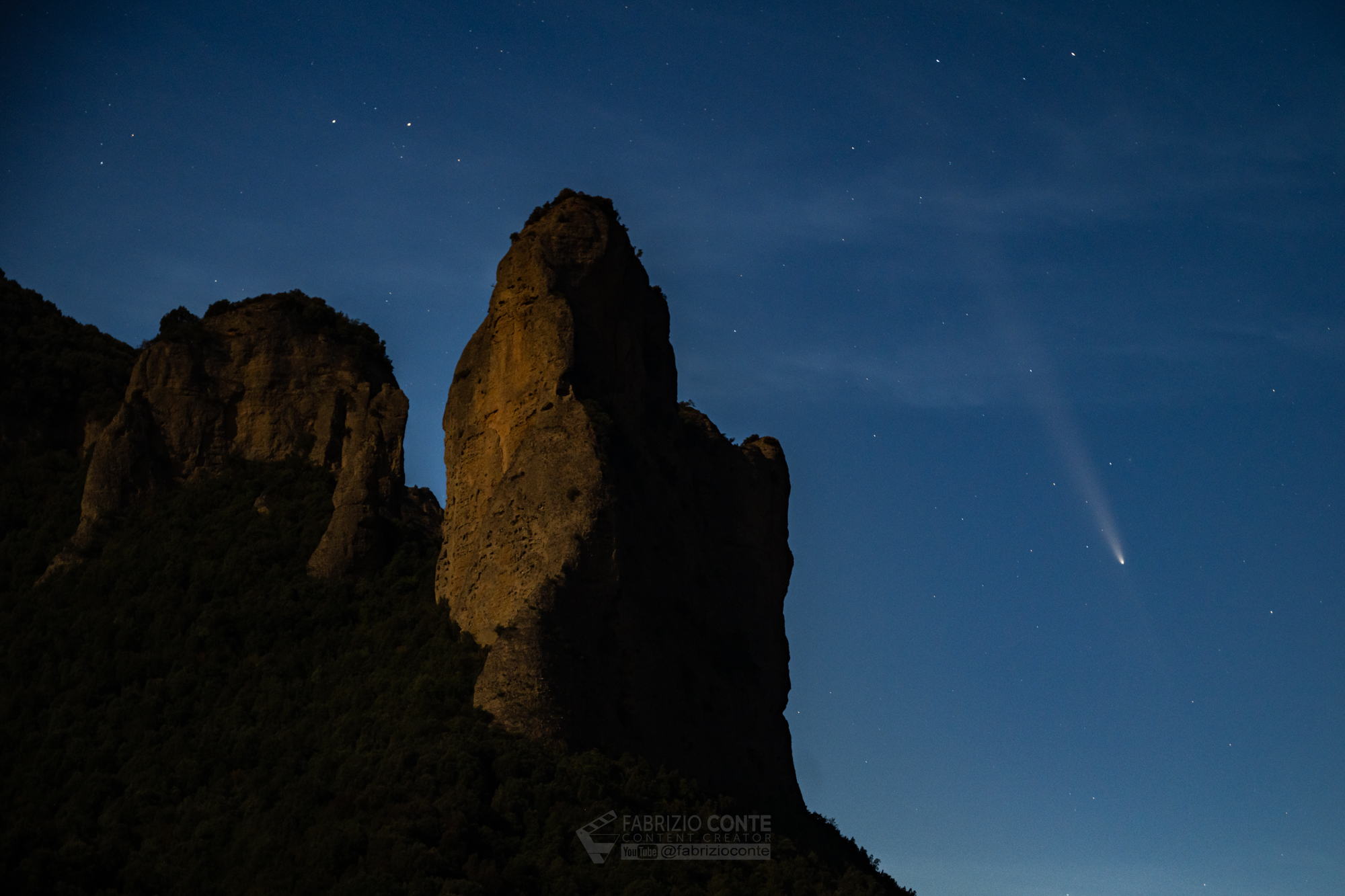 Murgia di Sant'oronzo e Cometa c/2023 (Tsuchinshan-ATLA