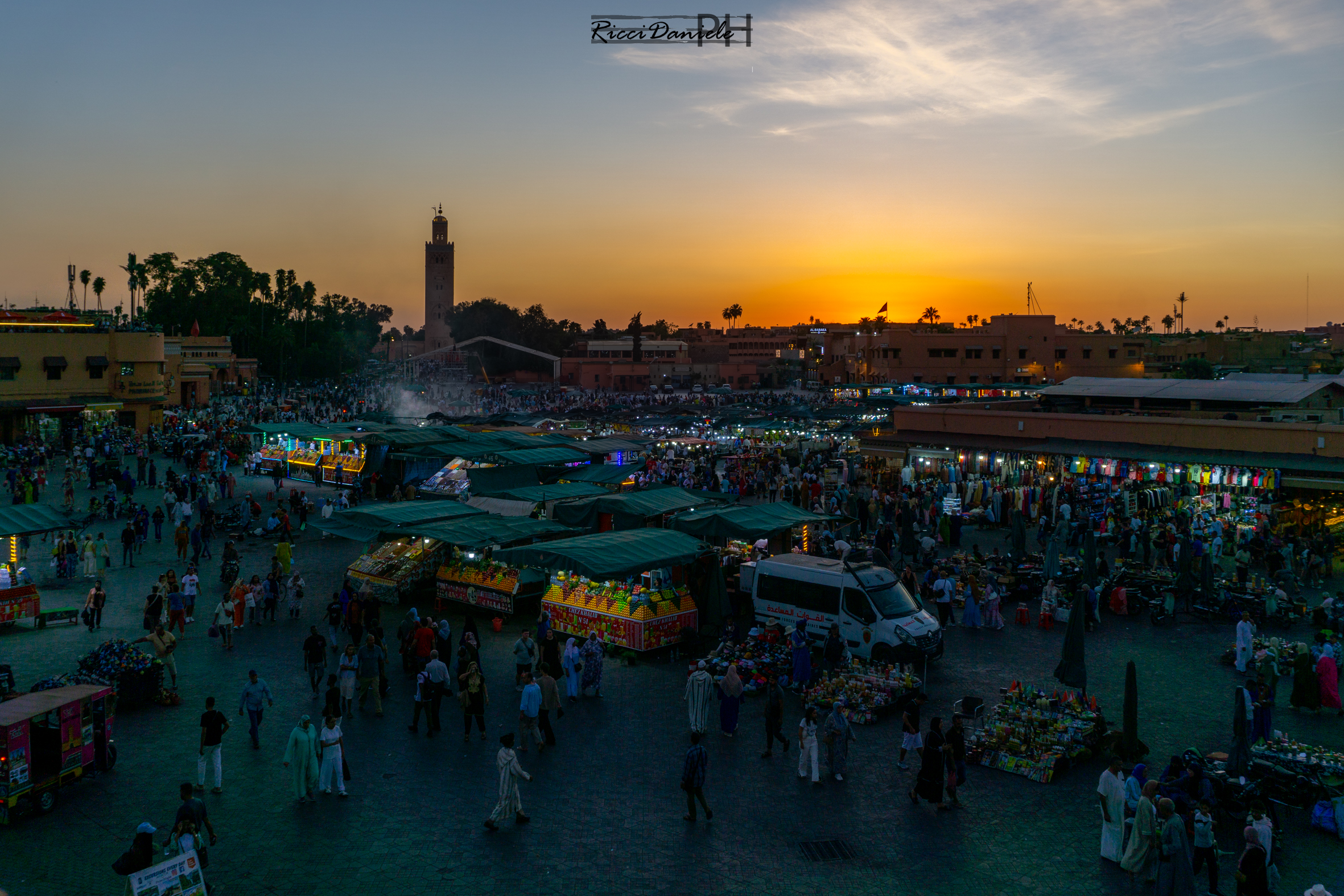 Sunset at djemma El fnaa square