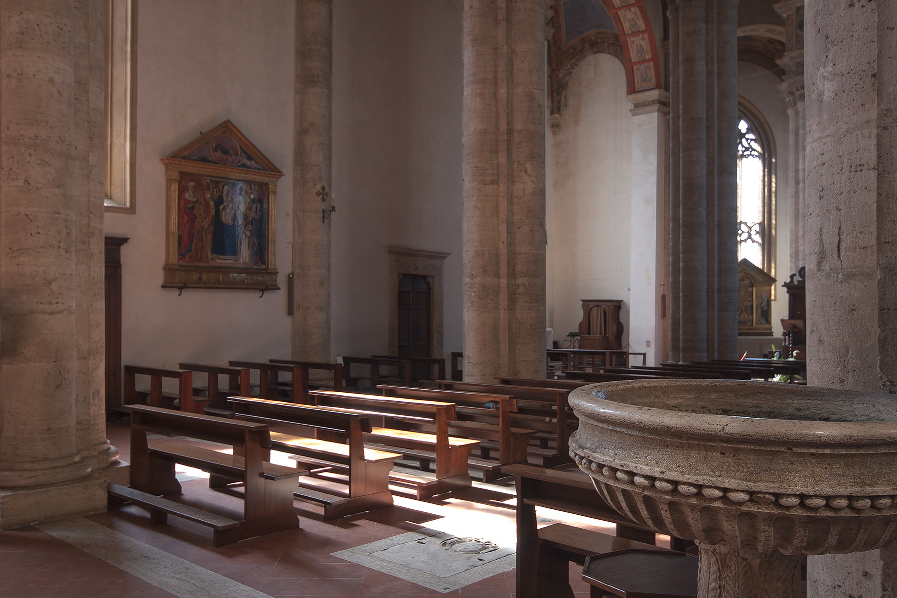 Pienza. Interno del Duomo