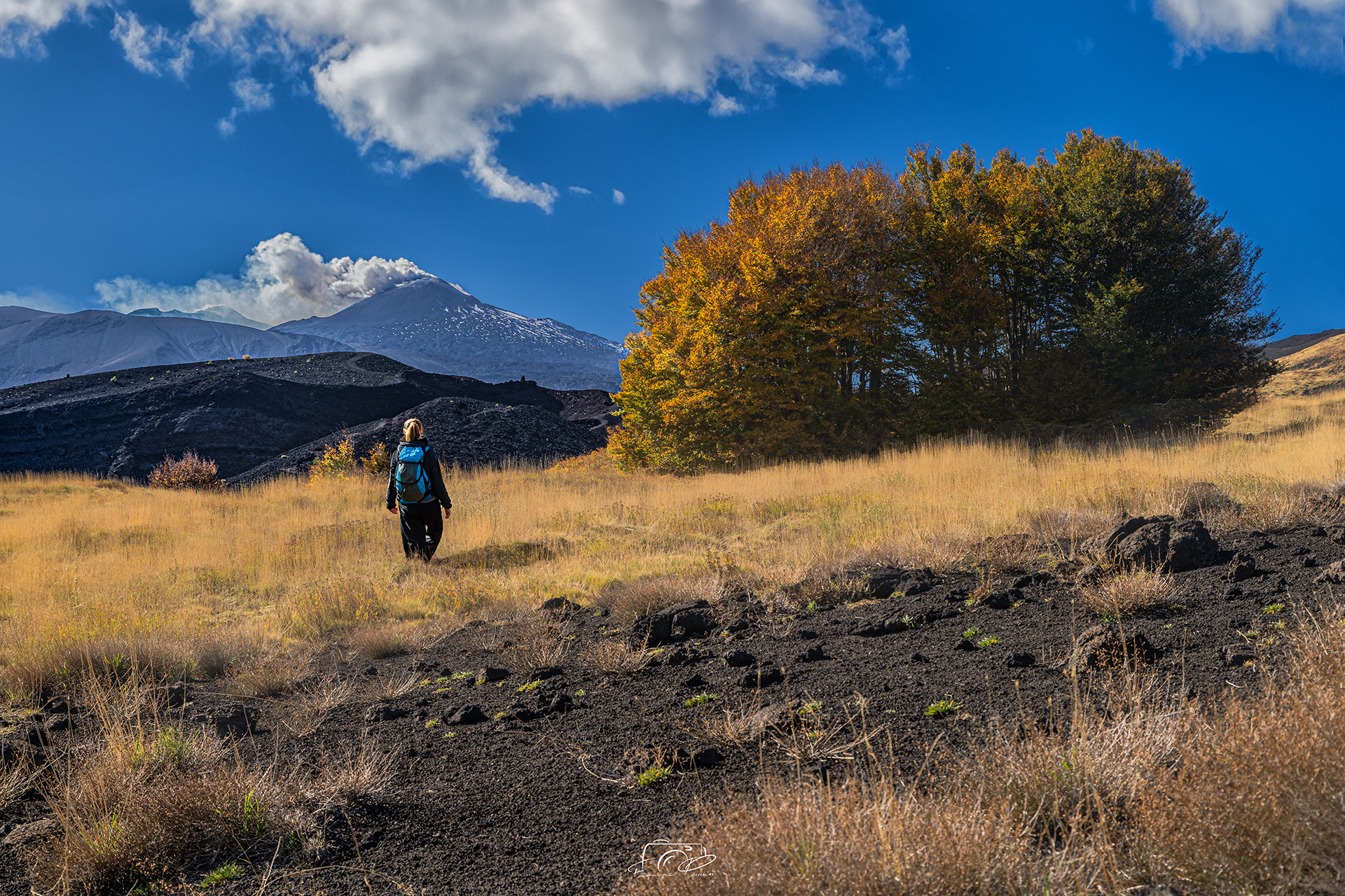Etna turns red