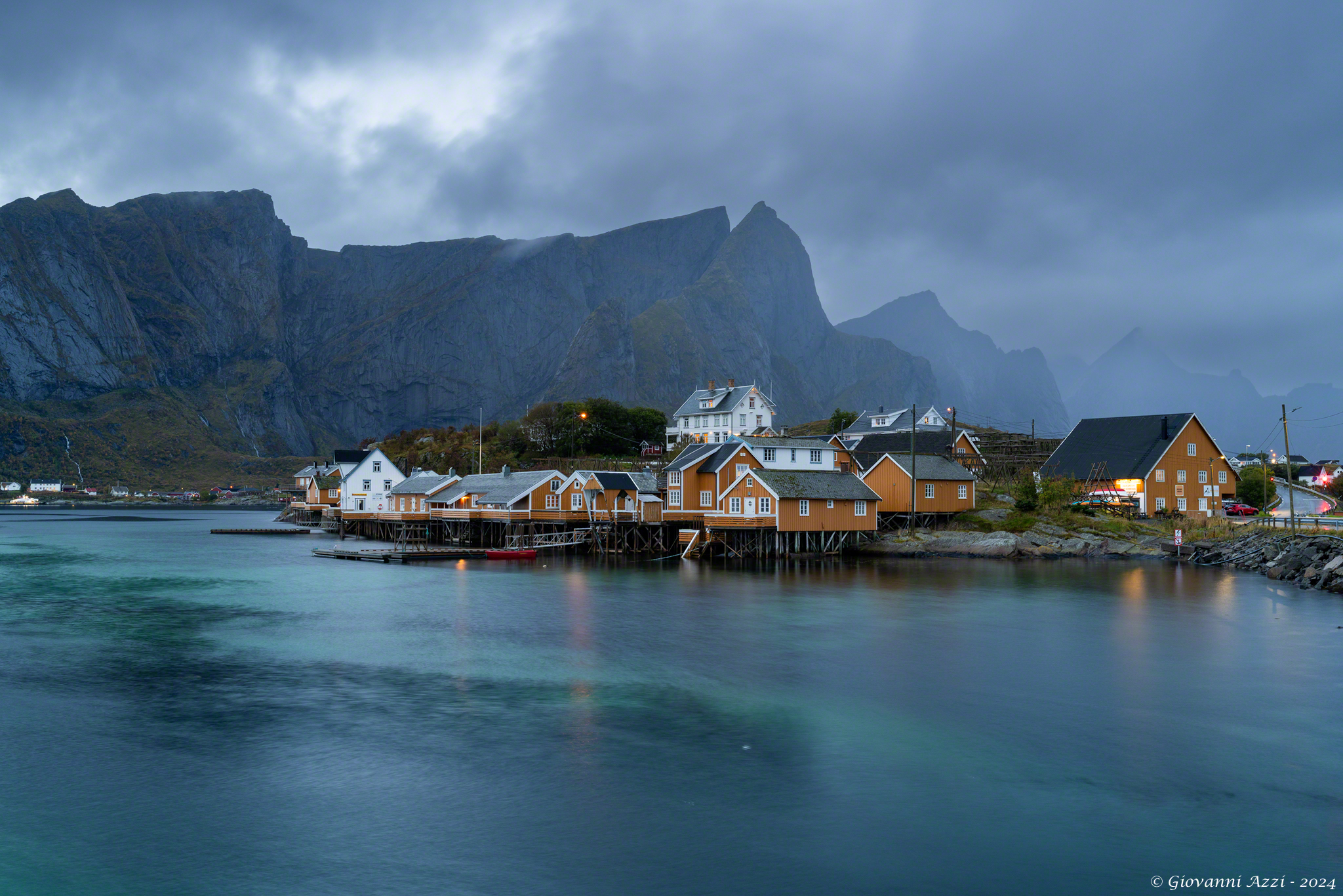 Pioggia mattutina a Sakrisøy