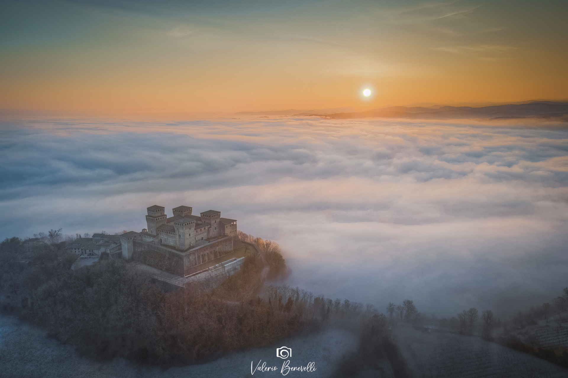 Mare di nebbia a Torrechiara