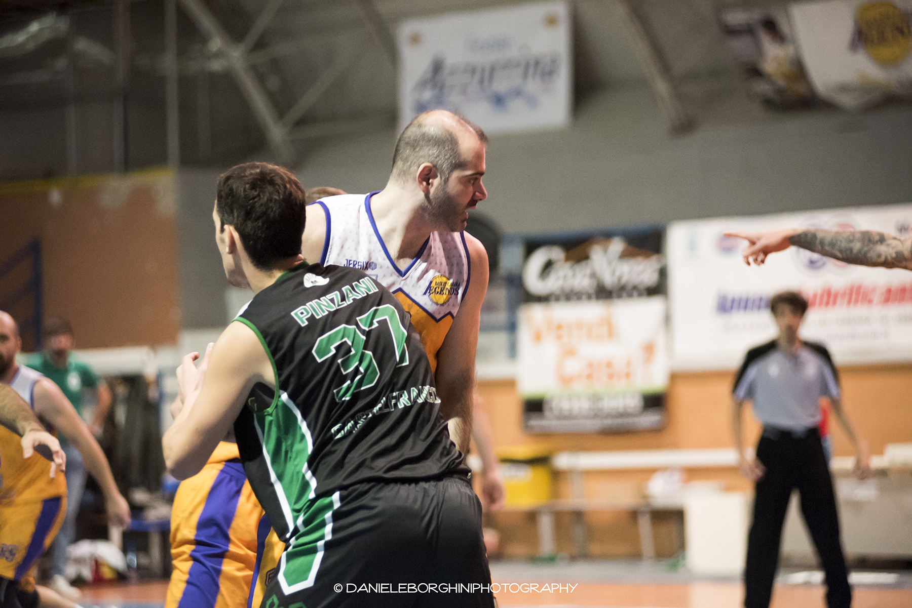 Guardami le spalle…