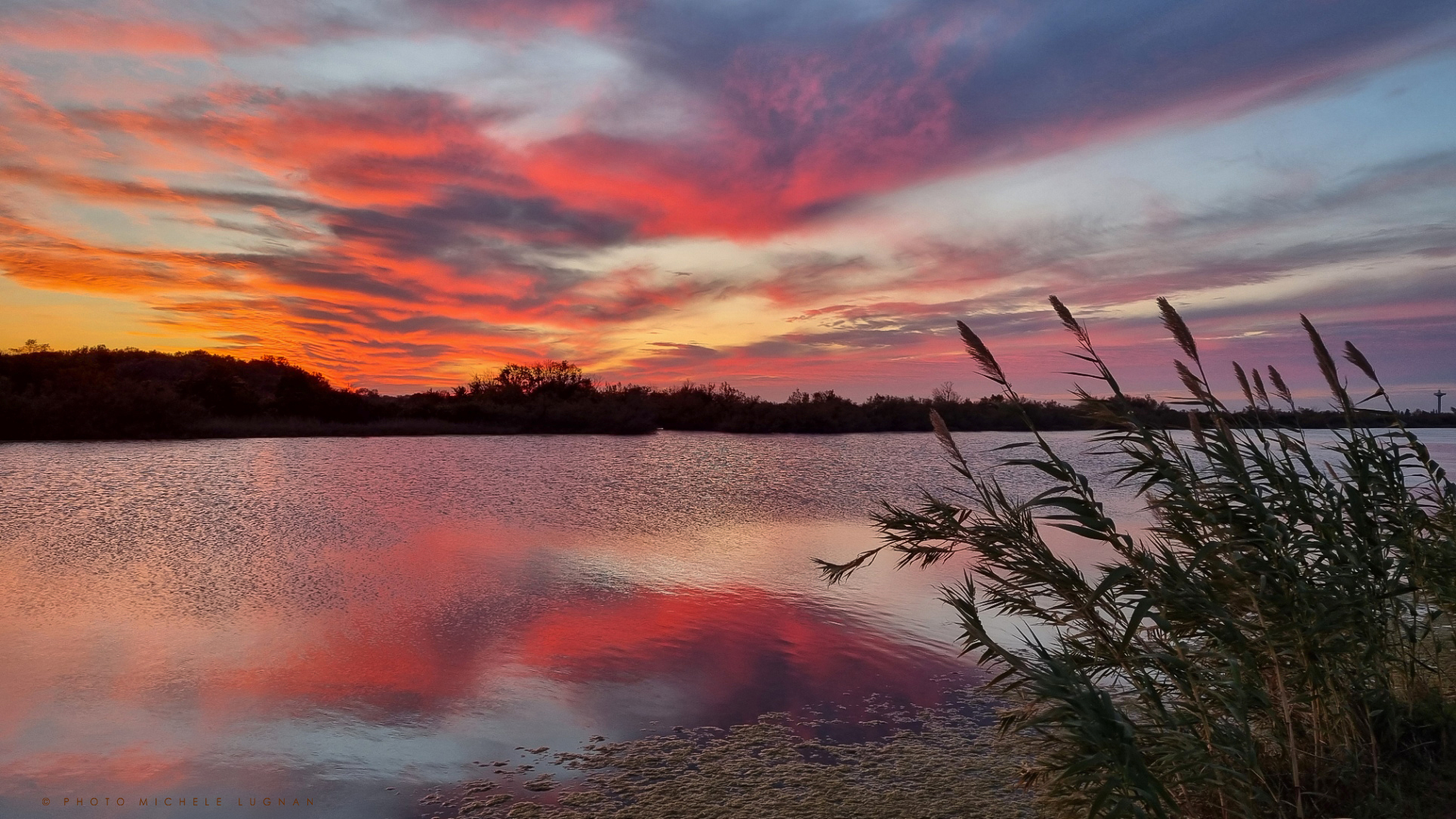 sunset on the Averto, Fossalon
