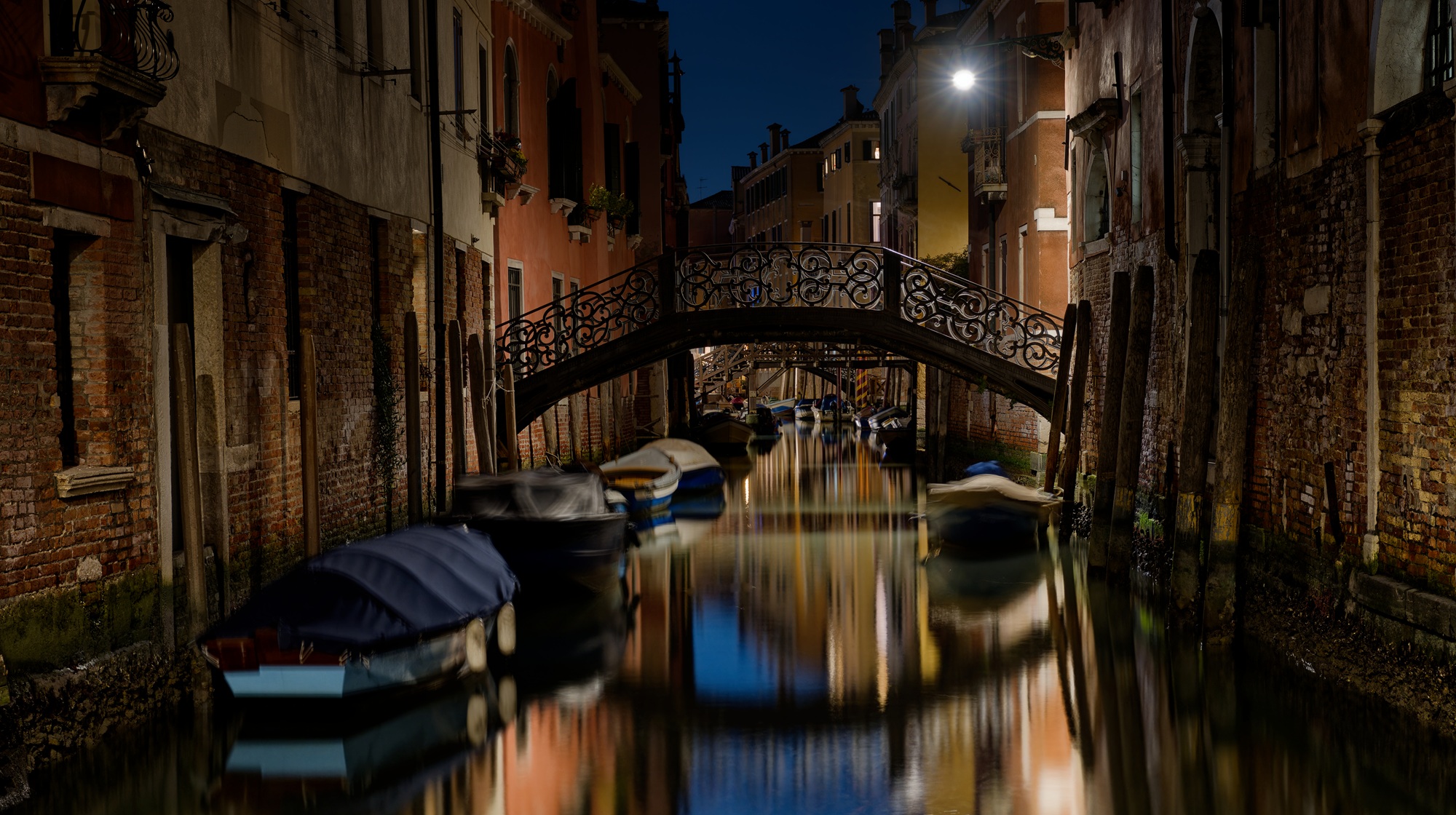 Venice hidden lights