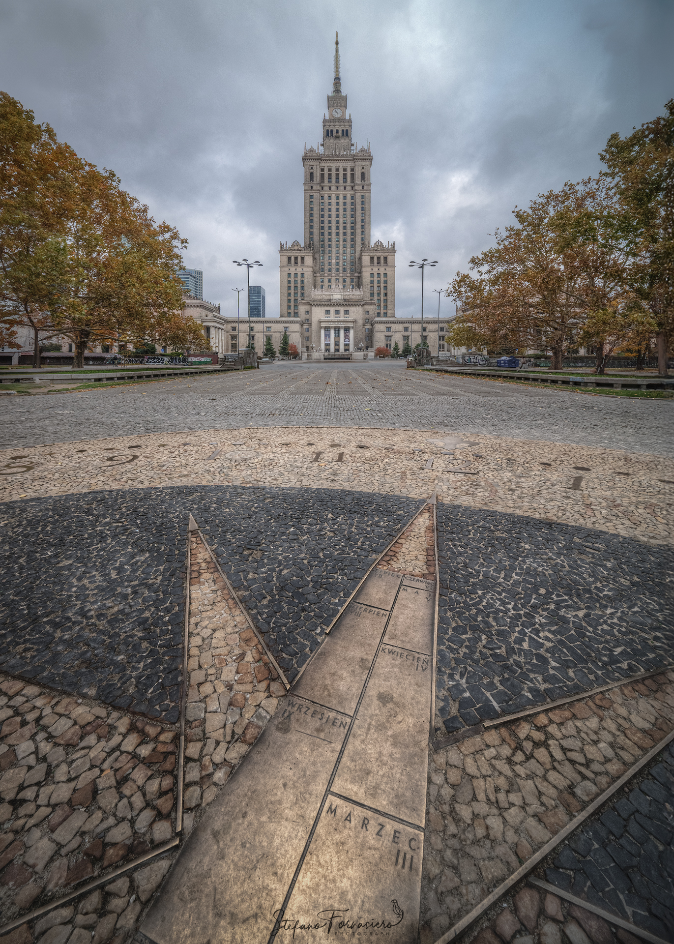 Warsaw Compass