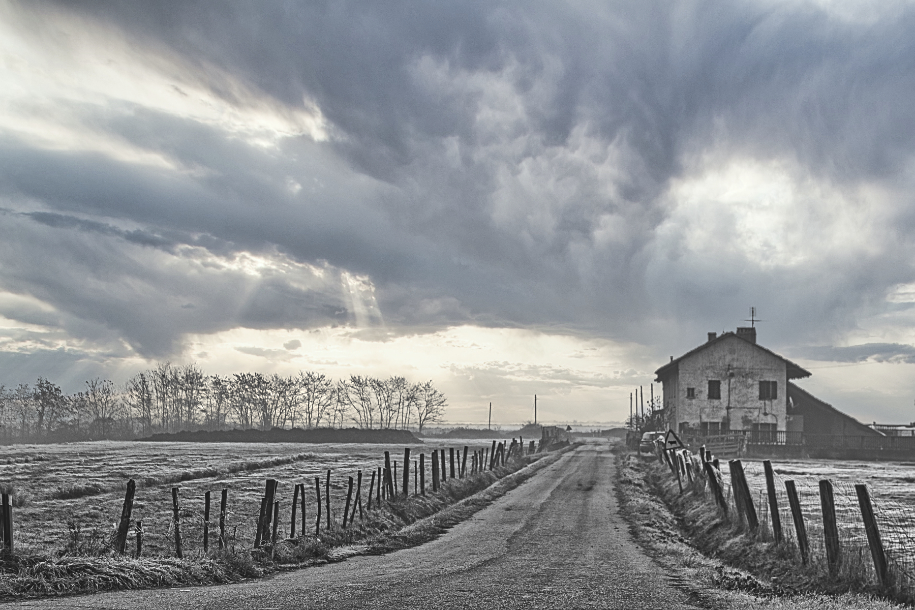 La casa in fondo la strada
