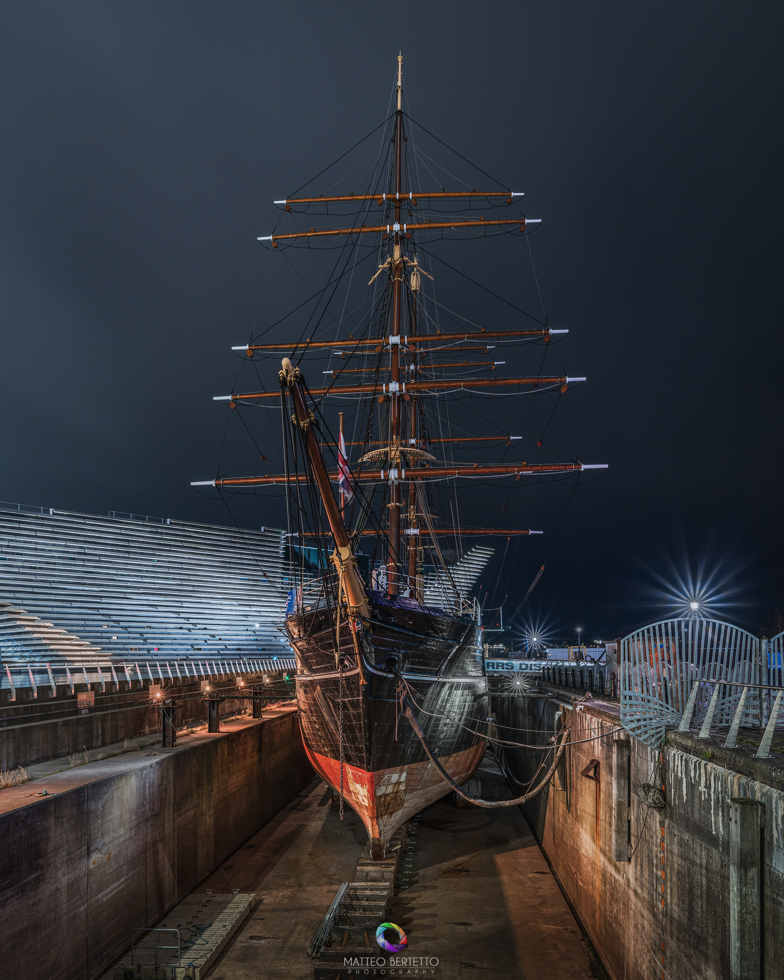 Dundee - RRS Discovery