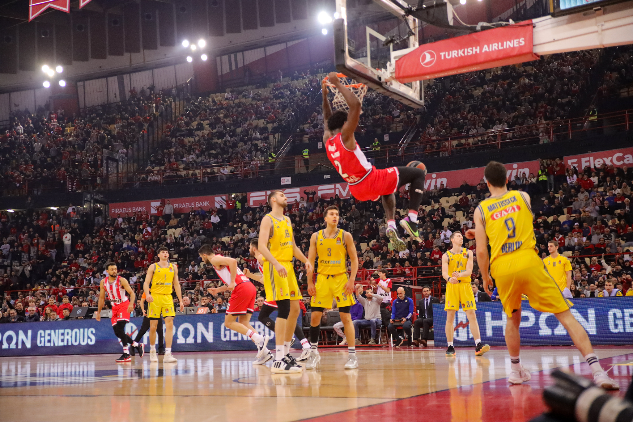 Write knows how to dunk