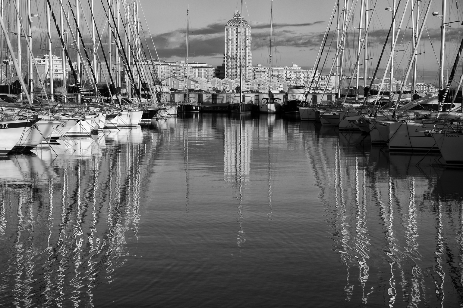 Porto Turistico Nettuno B/N