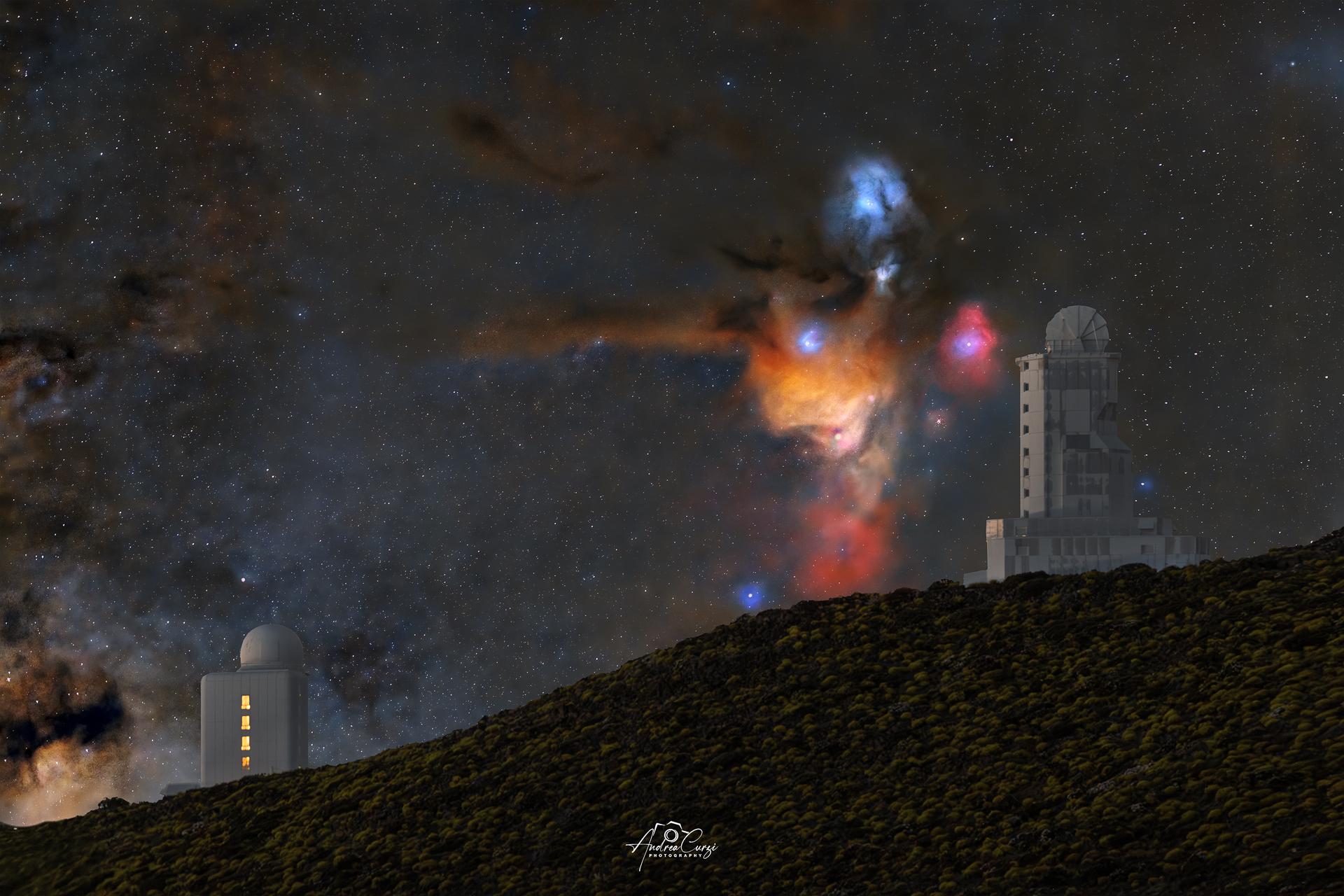 Rho Ophiuchi splende sopra l'Osservatorio