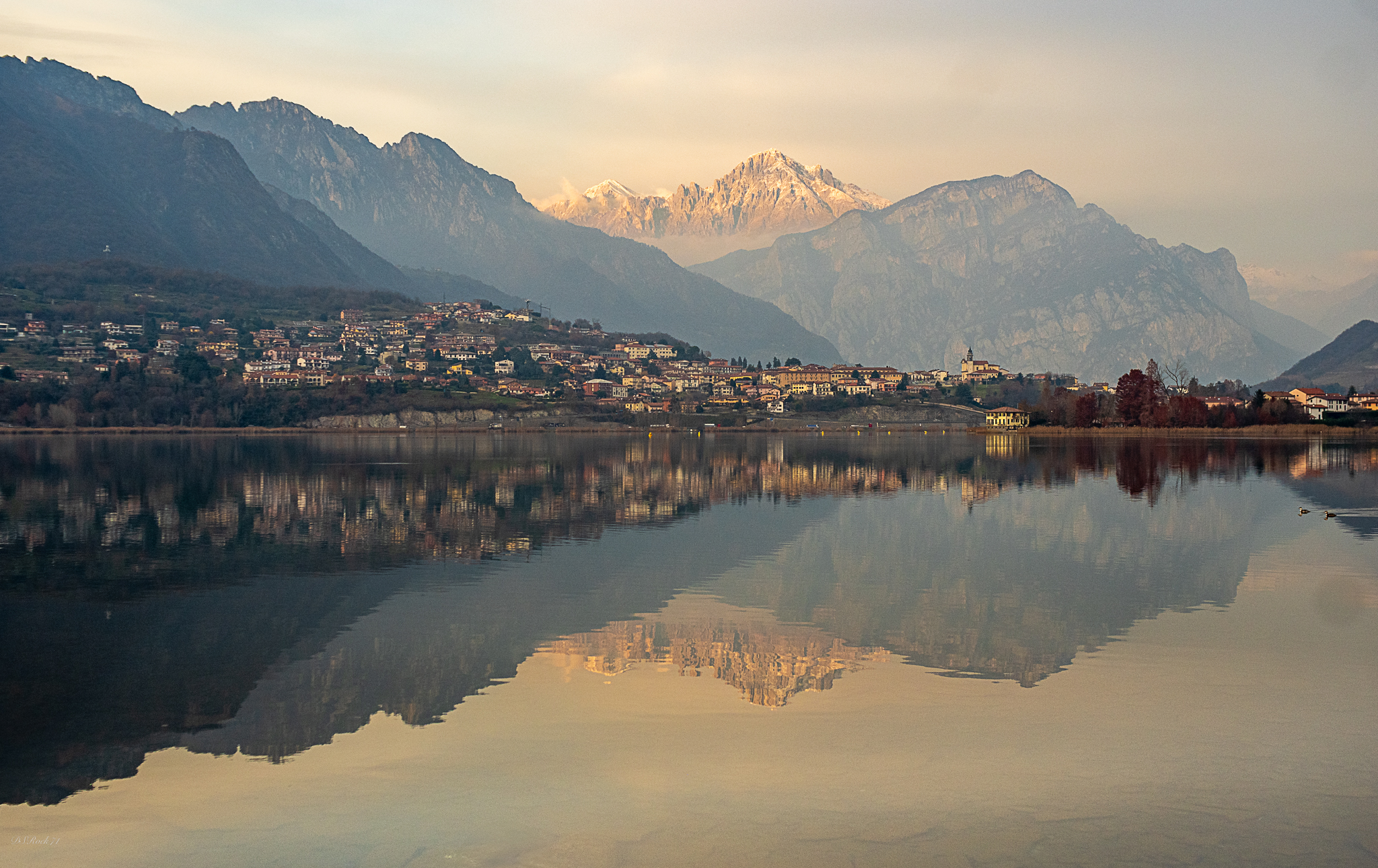 Il mondo sopra al lago