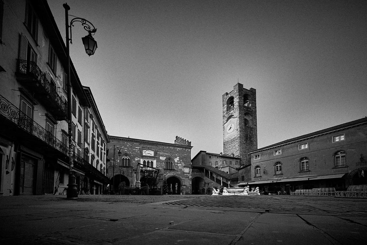 Bergamo, Upper Town, Piazza Vecchia