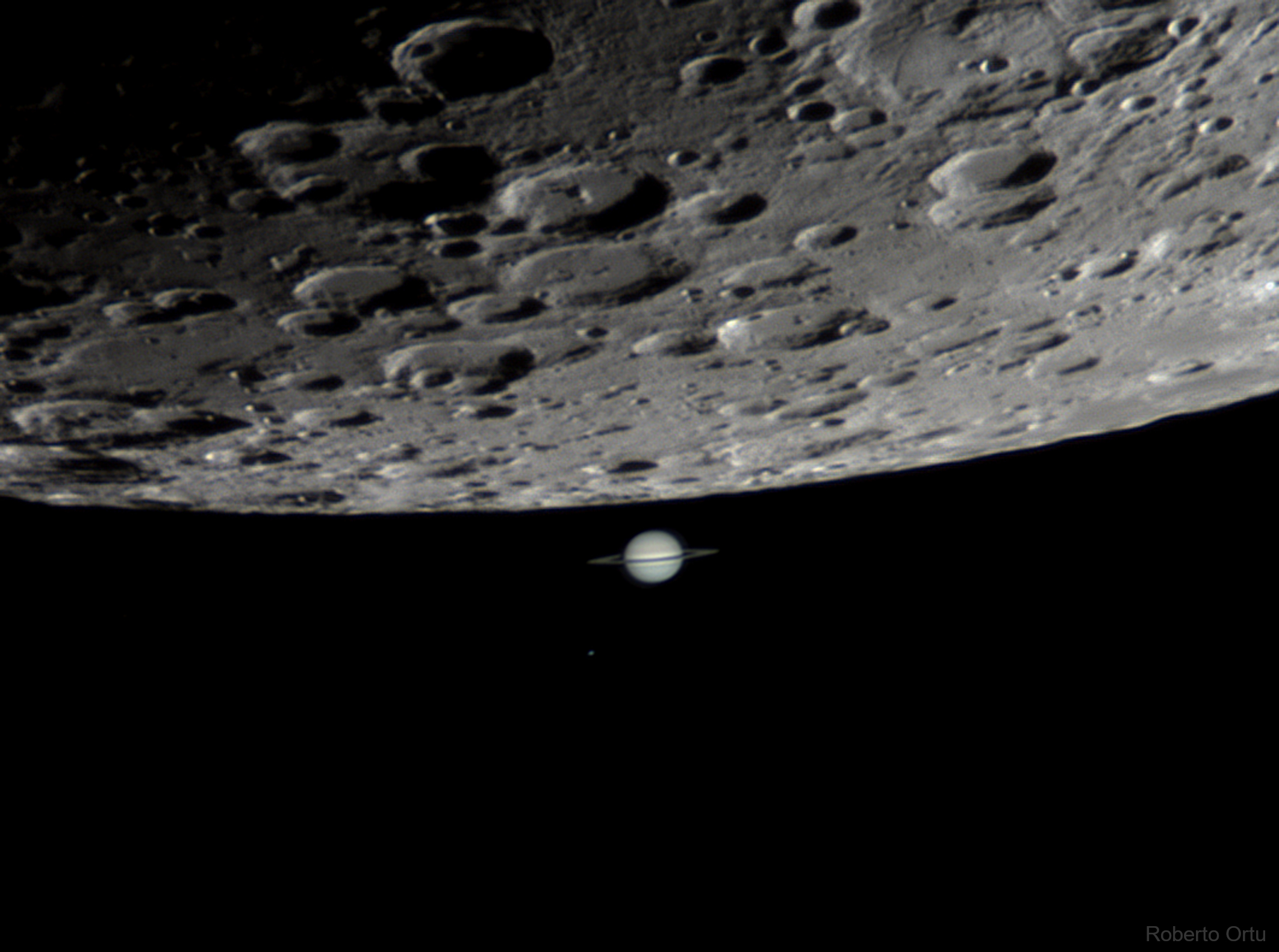 Saturno dopo l'occultazione da parte della Luna