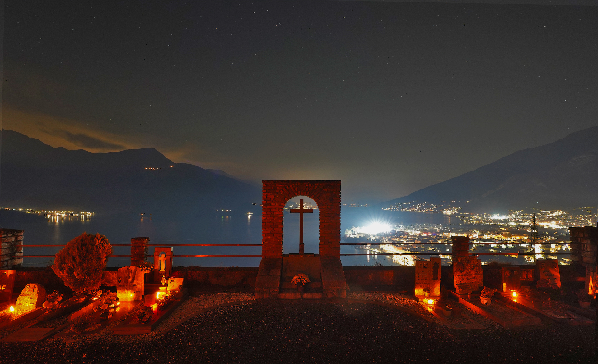 vista dal cimitero della localitá San Carlo, Gravedon...