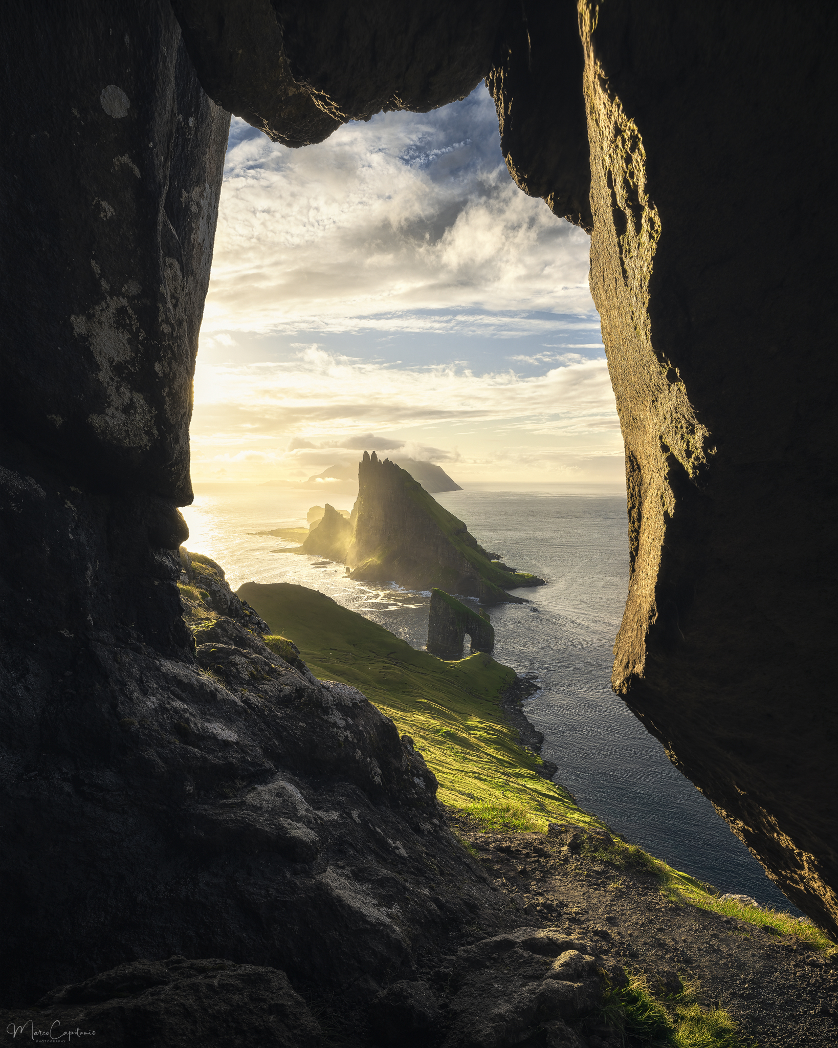 The Frame on the Sea