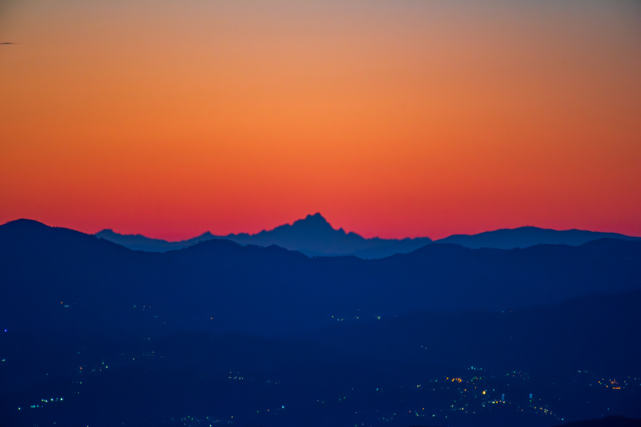 Apuan Alps - Monviso from the Apuan Alps