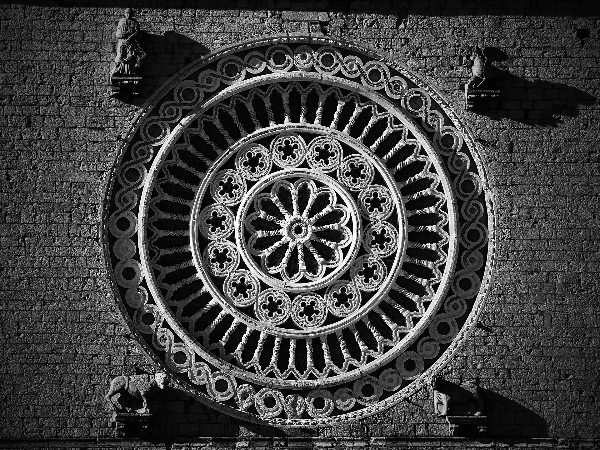 Rose window of the Basilica of Assisi
