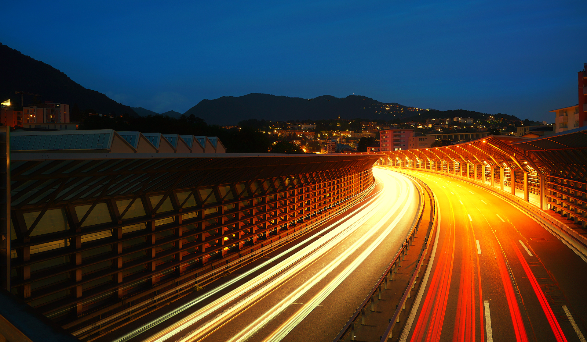 vista sull'autostrada A2 Milano-Lugano