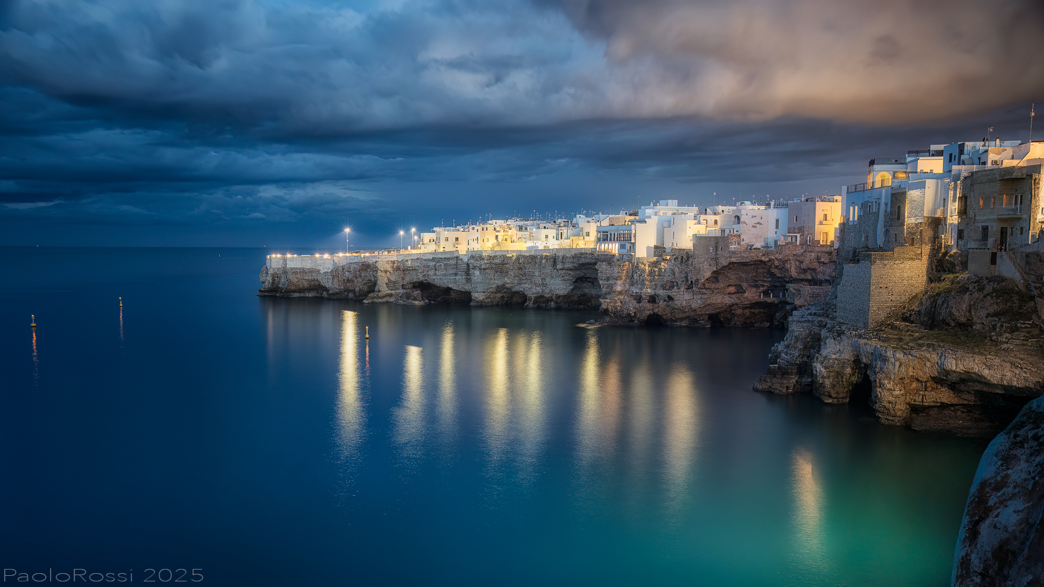 Polignano a mare... now blue