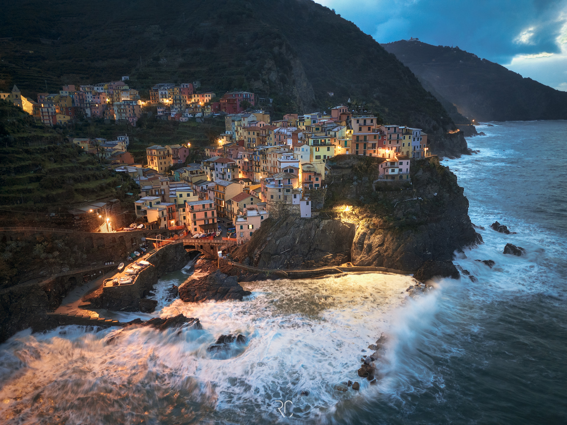 Emozioni di una mareggiata a manarola