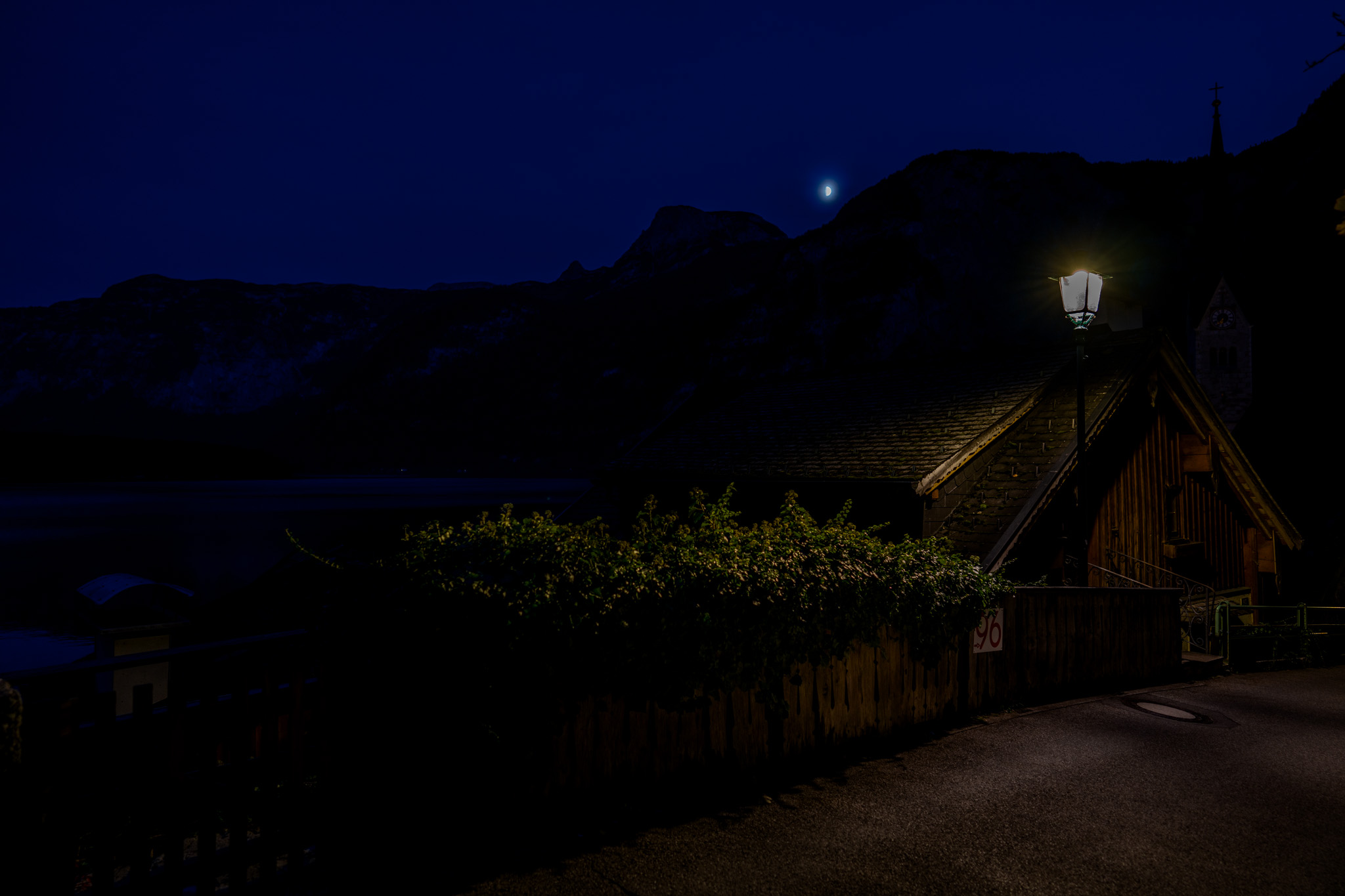 Hallstatt by night 2