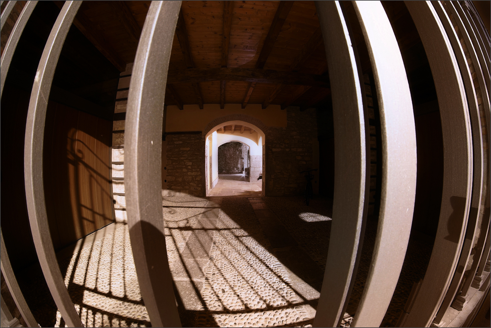 Uno Sguardo dalla Ringhiera ...