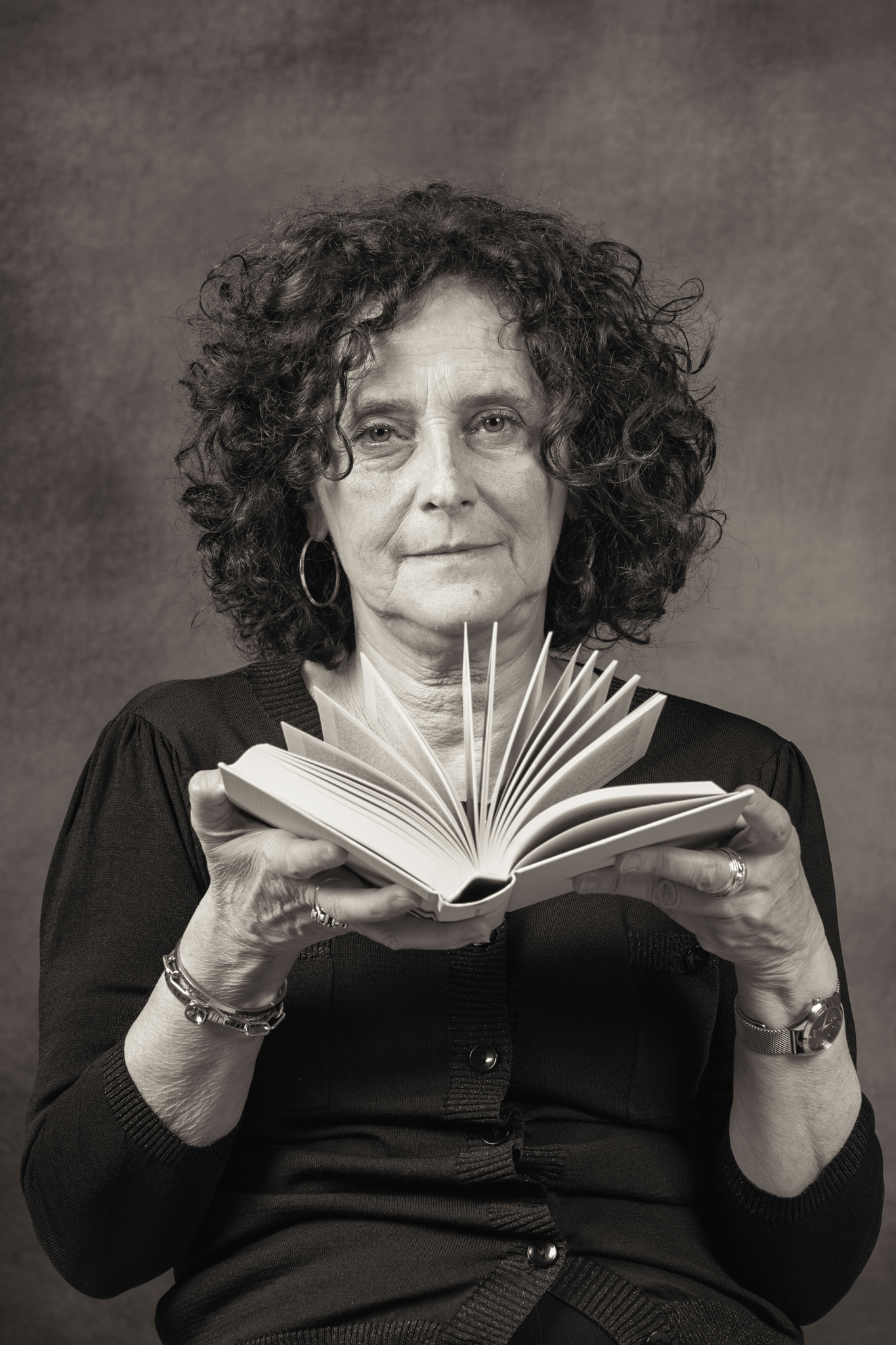 Rosy ed il libro aperto