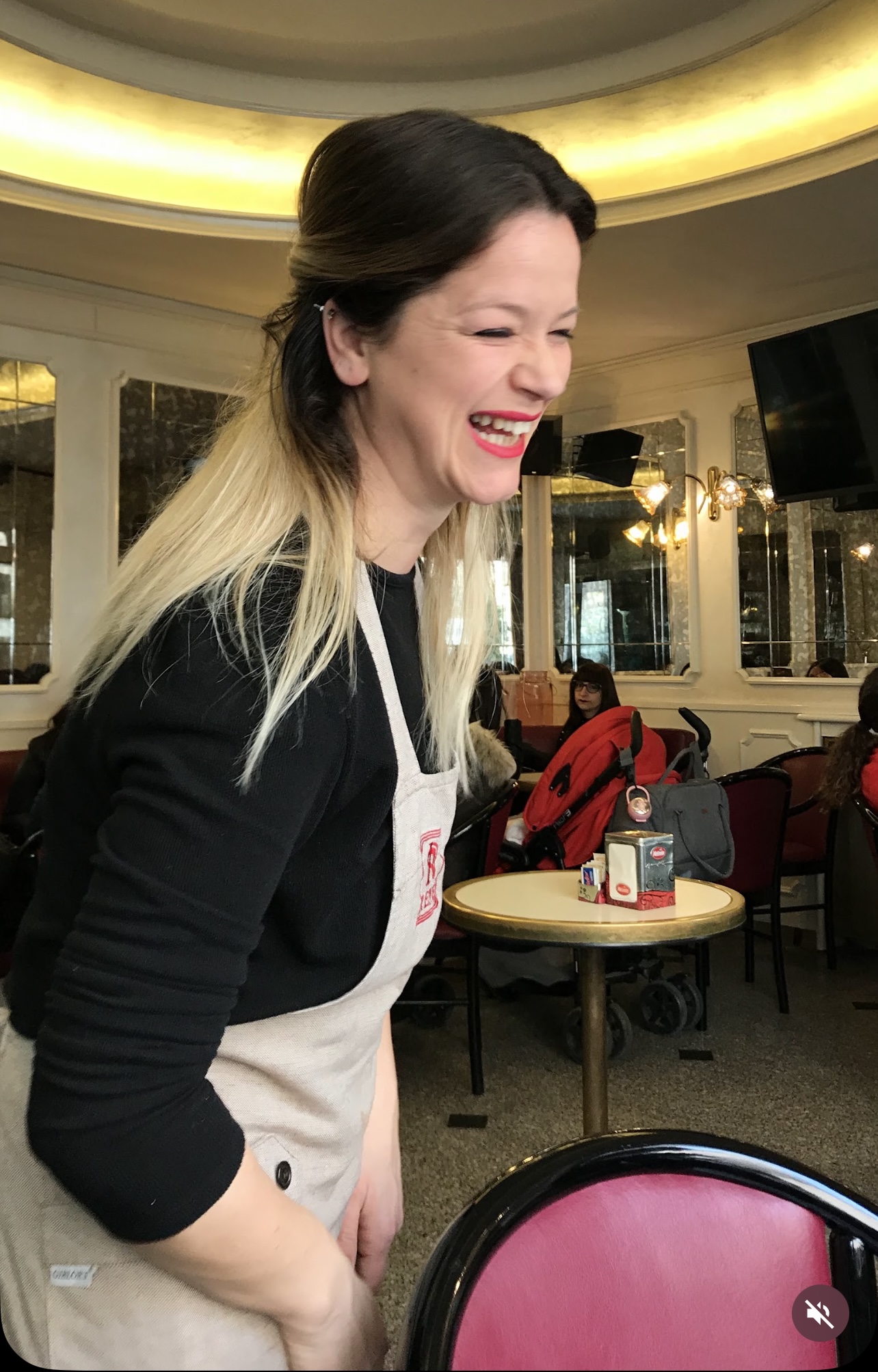 This is how our bartender friend welcomes us!