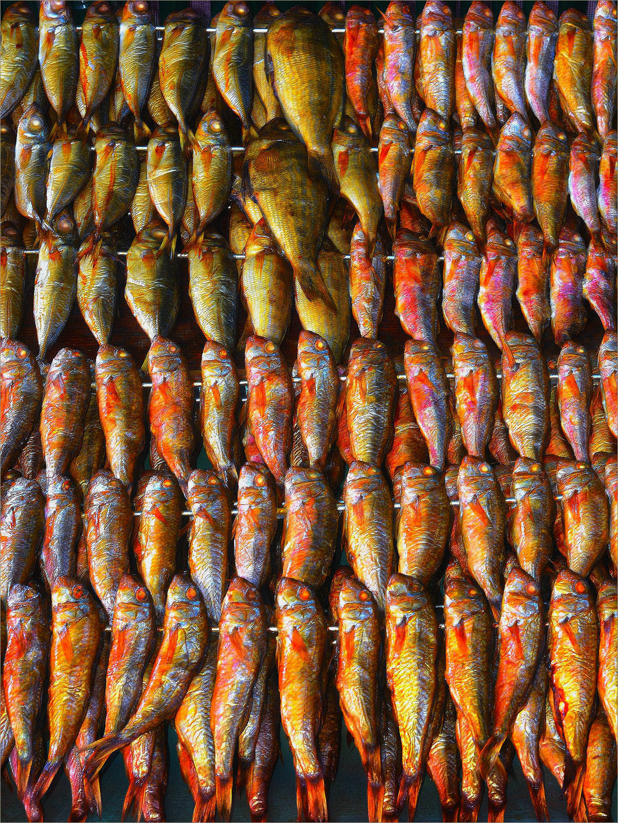 Bancarella del pesce ad Alusta (Crimea)