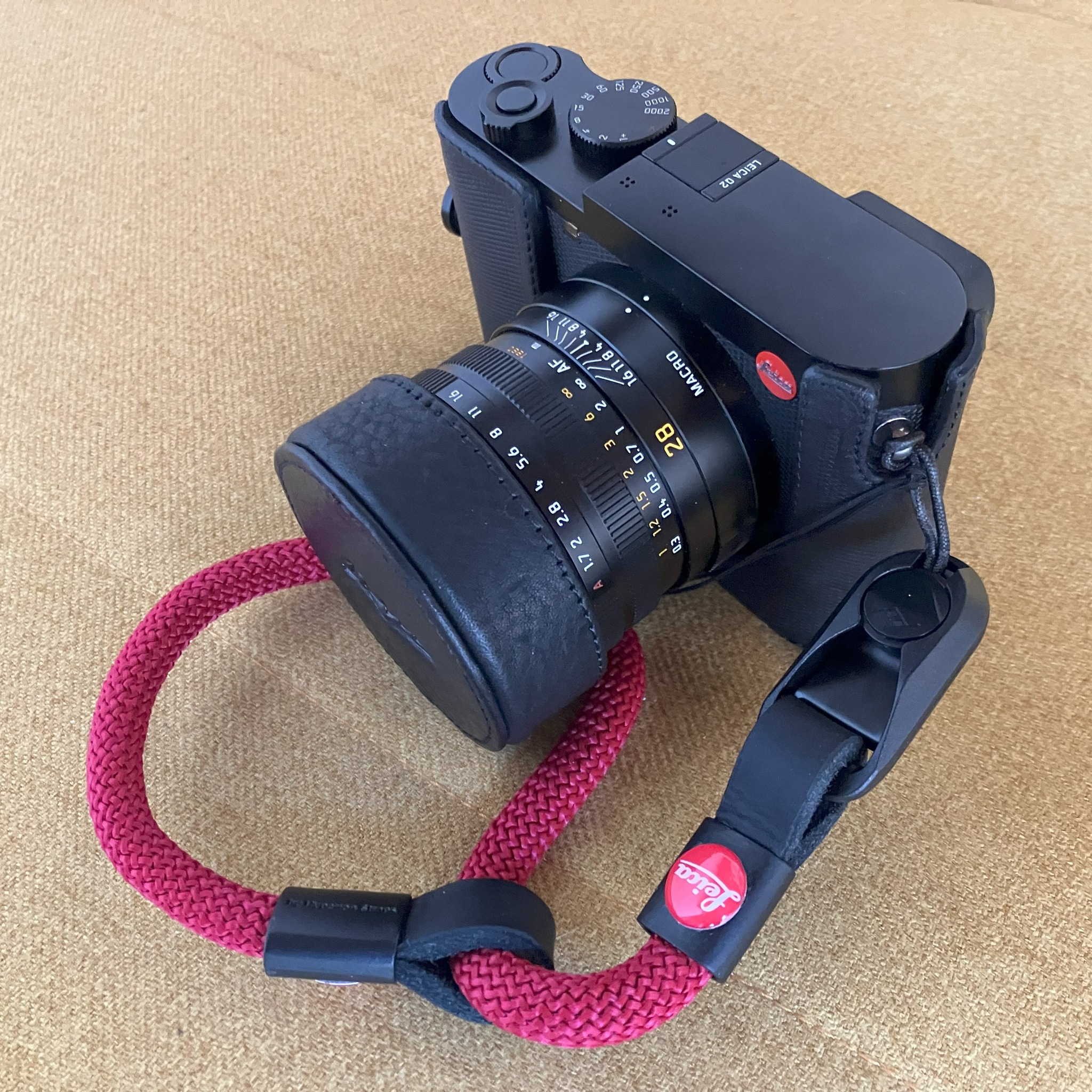 Hyperion Camera Straps Burgundy Wrist logo Leica
