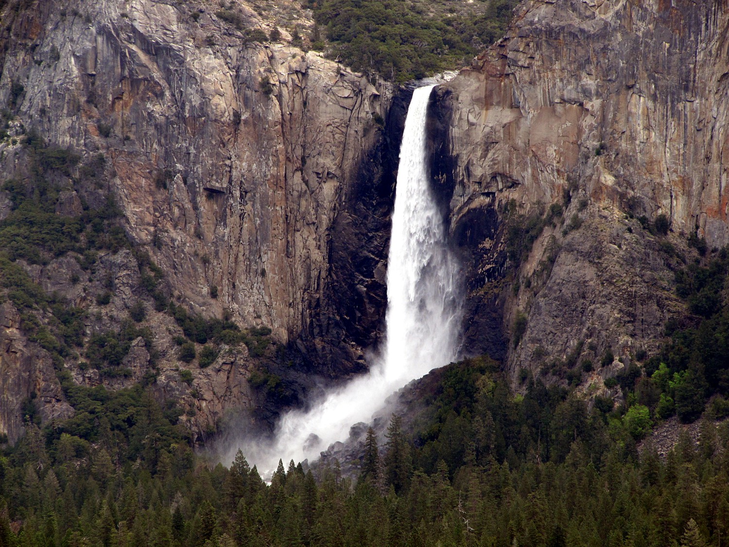 Bridal Veil falls, Yosemite National Park